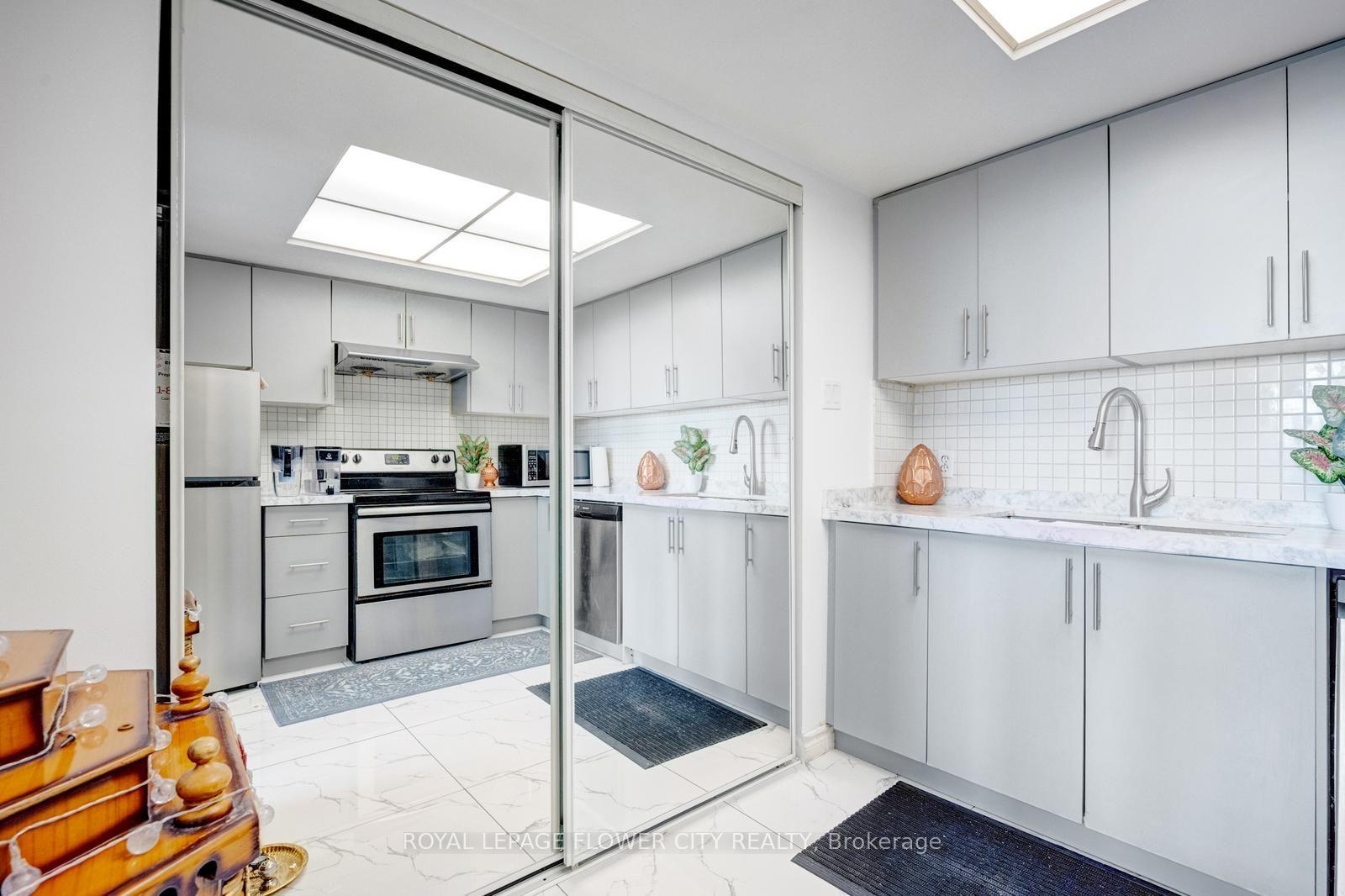 Photo 27 of Unit 417, 6 Humberline Drive, Etobicoke, West Humber-Clairville — HOMEH