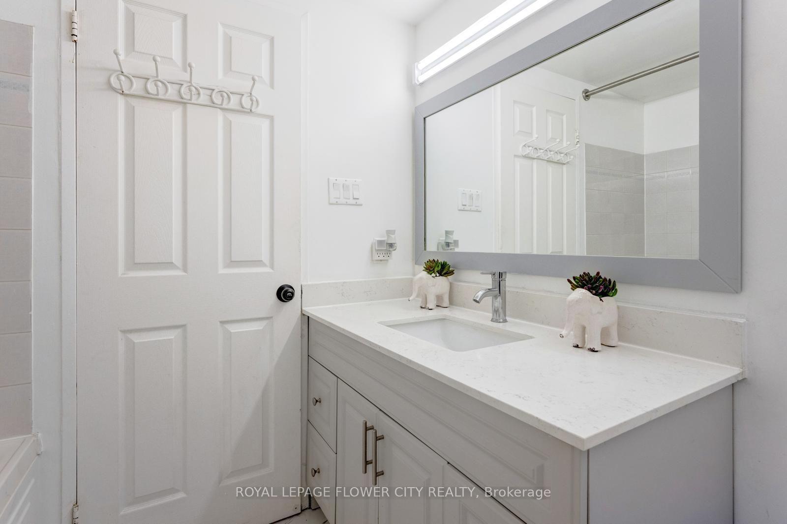 Photo 35 of Unit 417, 6 Humberline Drive, Etobicoke, West Humber-Clairville — HOMEH