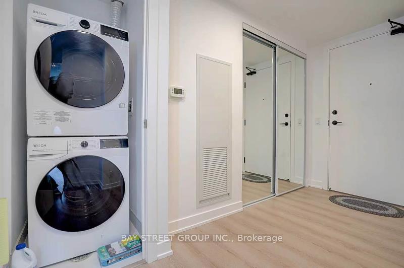Photo 3 of Unit 2011, 100 Queen Street E, Toronto, Church-Yonge Corridor — HOMEH