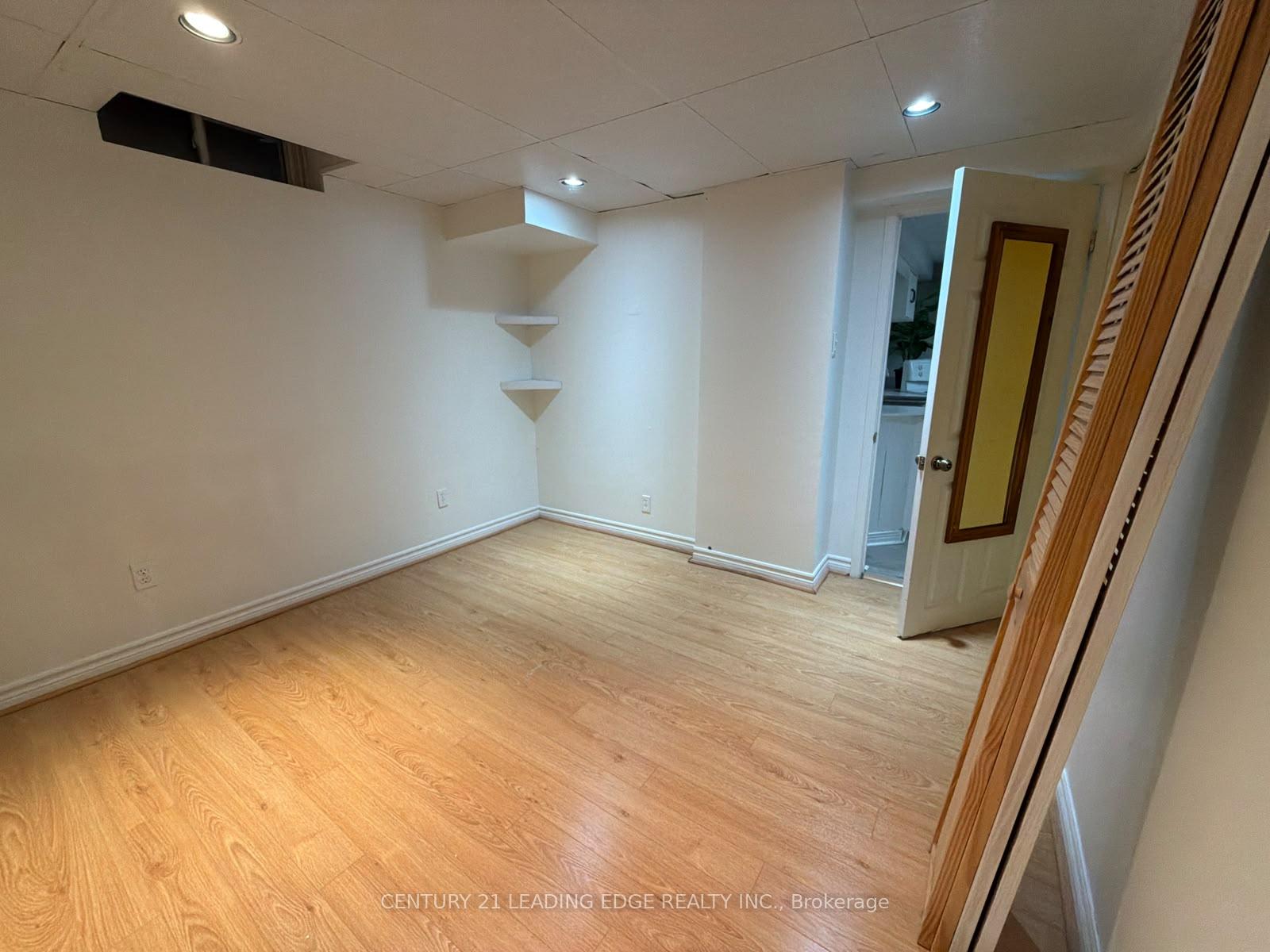 Photo 9 of Unit Lower, 1237 Fieldstone Circle, Pickering, Liverpool — HOMEH