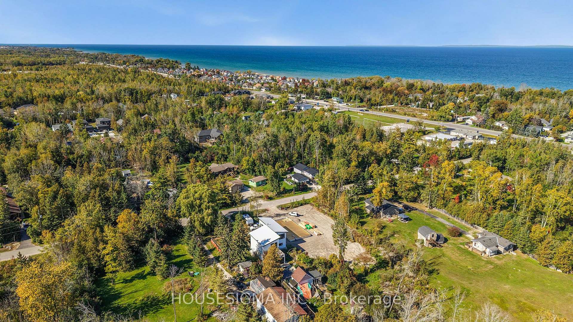 Photo 28 of 60 Robert Street S, Wasaga Beach — HOMEH
