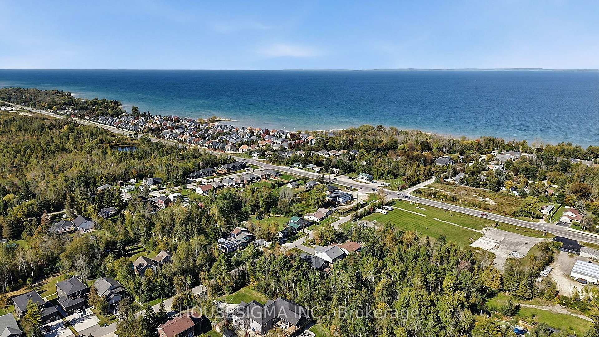 Photo 34 of 60 Robert Street S, Wasaga Beach — HOMEH