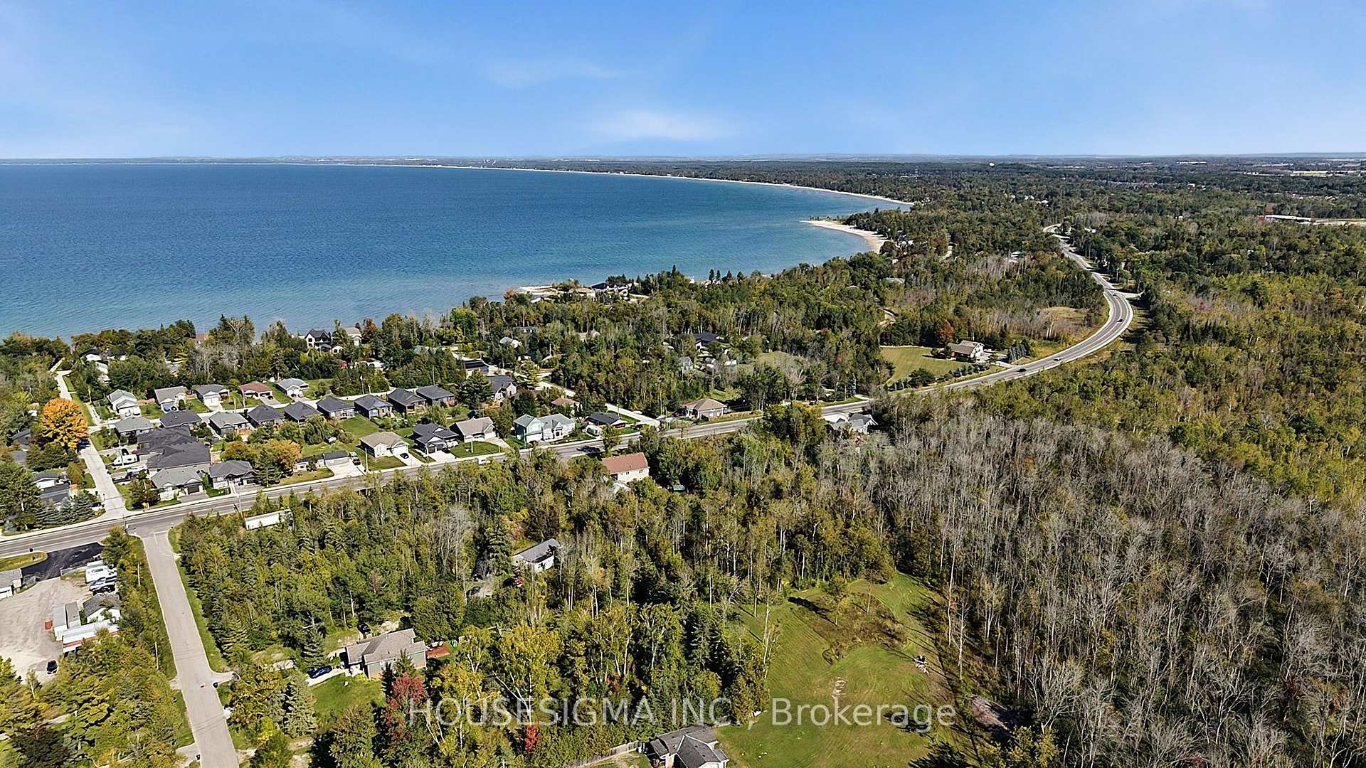 Photo 35 of 60 Robert Street S, Wasaga Beach — HOMEH