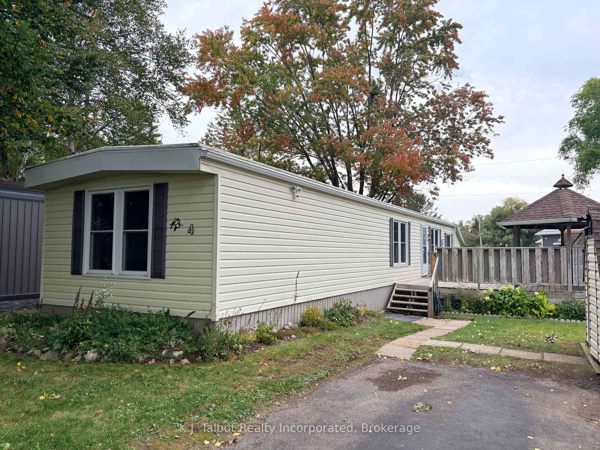 Photo of 4 Poplar Lane