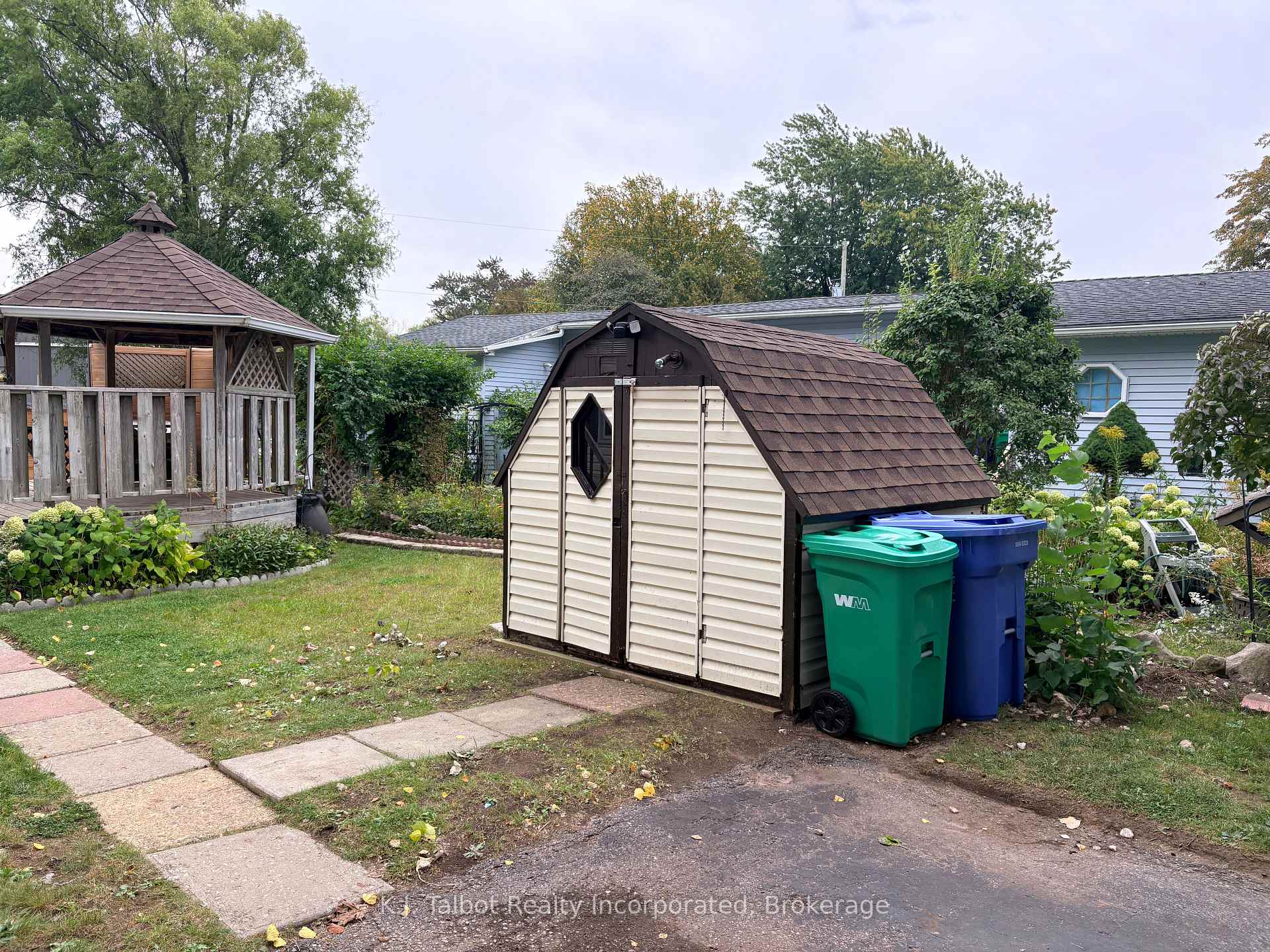 Photo 2 of 4 Poplar Lane, Ashfield-Colborne-Wawanosh, Colborne — HOMEH