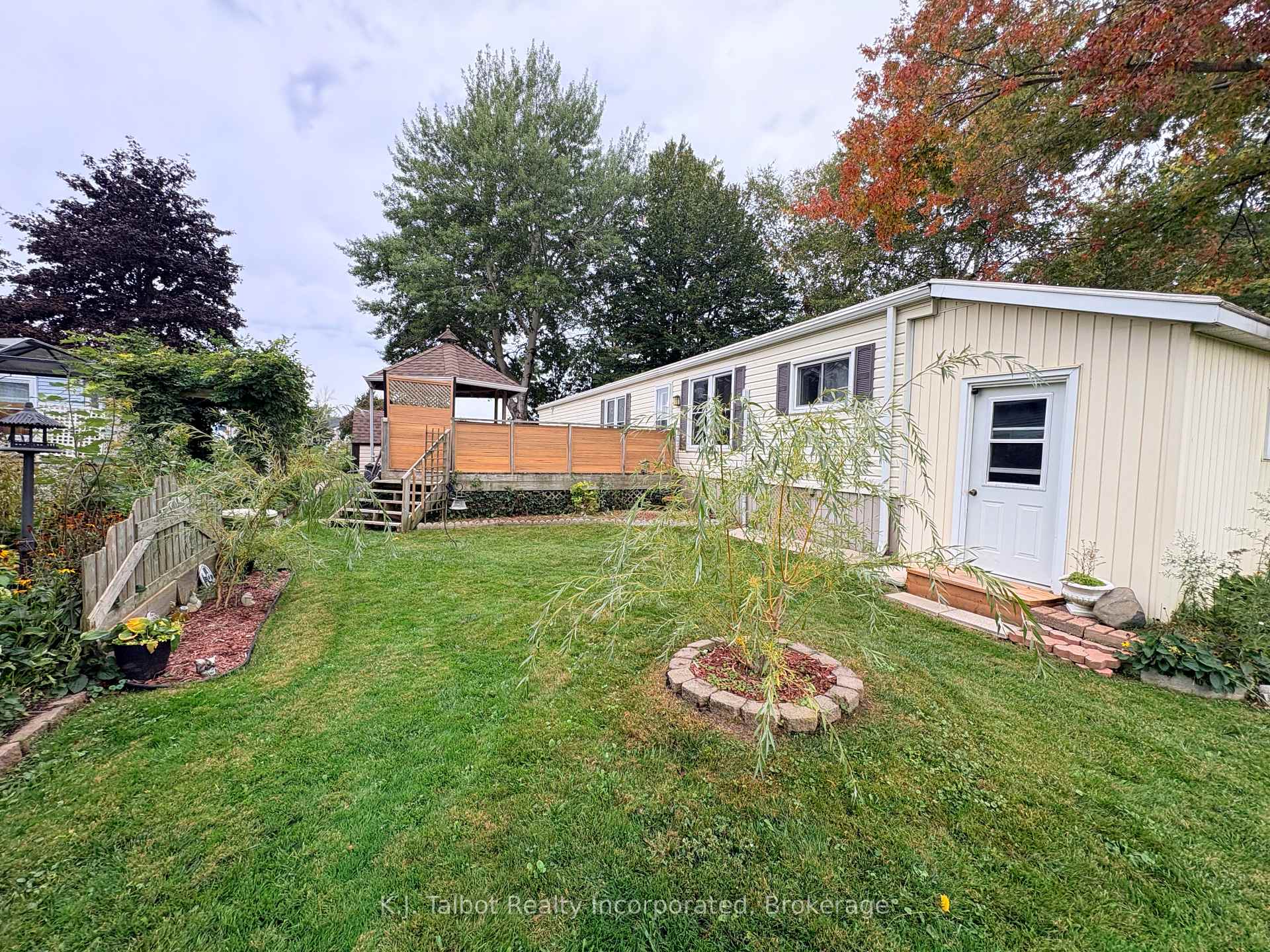 Photo 22 of 4 Poplar Lane, Ashfield-Colborne-Wawanosh, Colborne — HOMEH