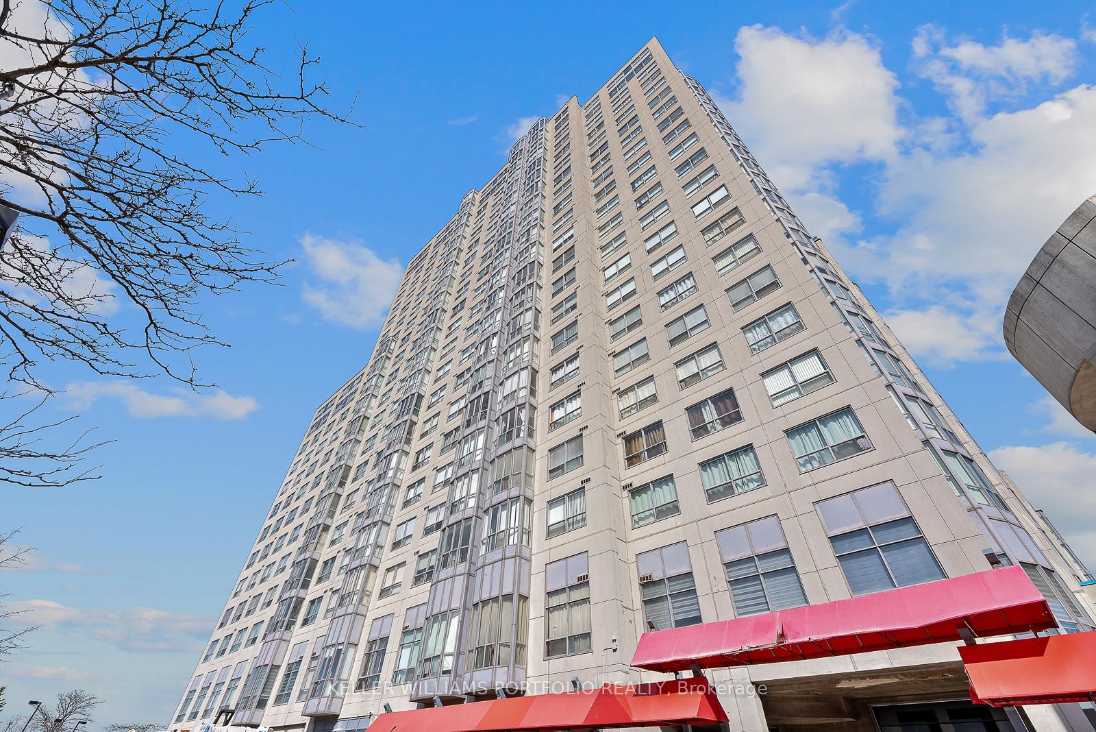Photo of Unit 418, 2550 Lawrence Avenue E