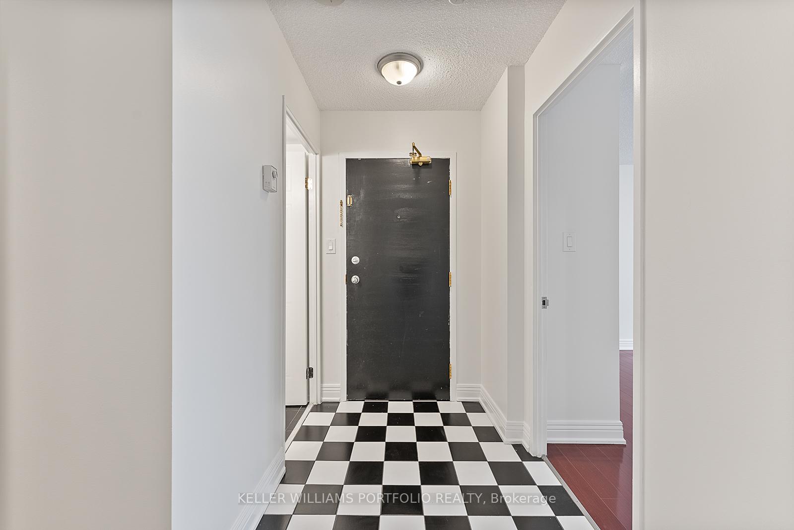 Photo 4 of Unit 418, 2550 Lawrence Avenue E, Scarborough, Dorset Park — HOMEH