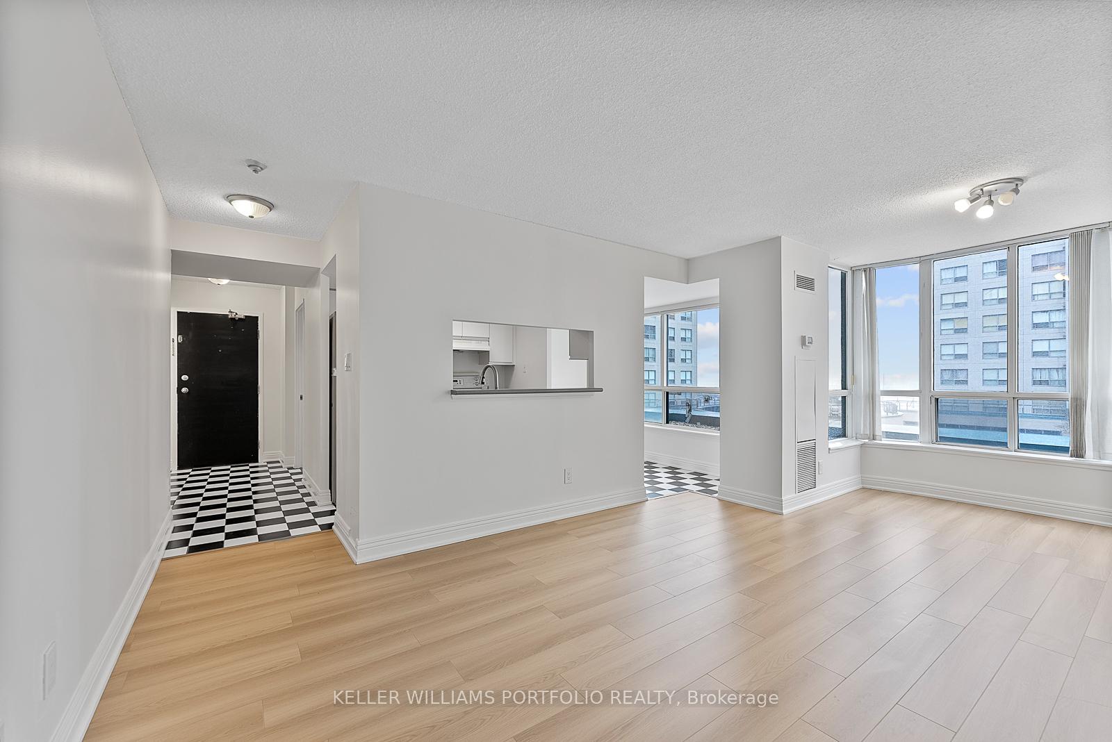 Photo 8 of Unit 418, 2550 Lawrence Avenue E, Scarborough, Dorset Park — HOMEH