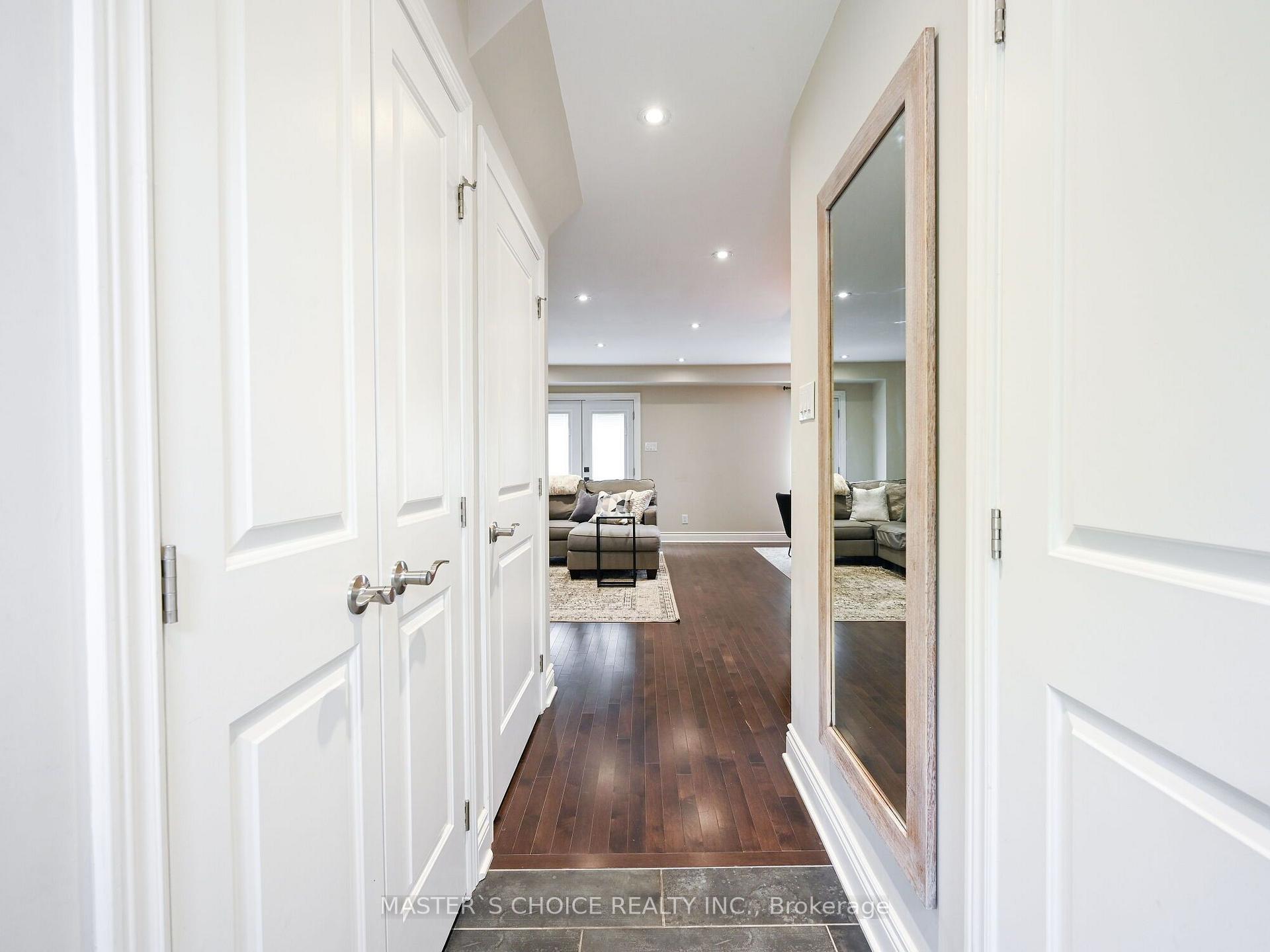 Photo 4 of 36 Sprucedale Court, Brampton, Heart Lake West — HOMEH
