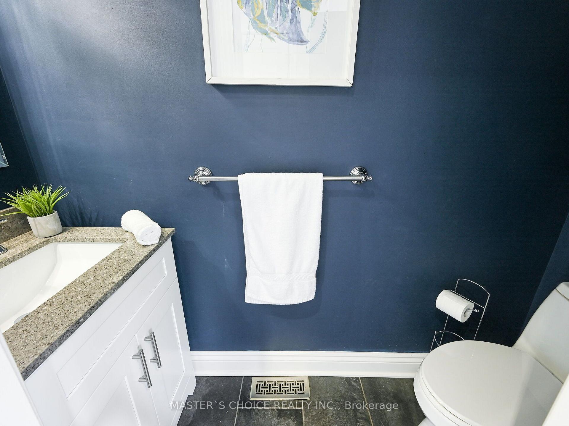 Photo 14 of 36 Sprucedale Court, Brampton, Heart Lake West — HOMEH
