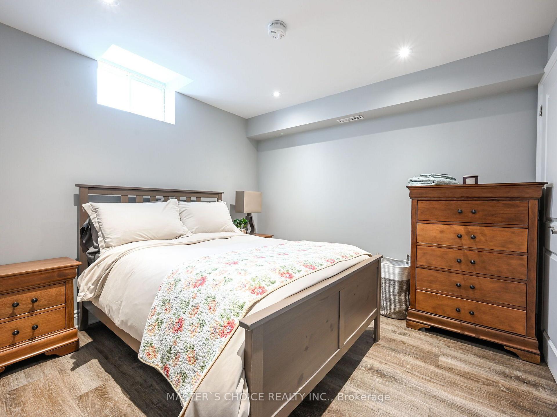 Photo 22 of 36 Sprucedale Court, Brampton, Heart Lake West — HOMEH