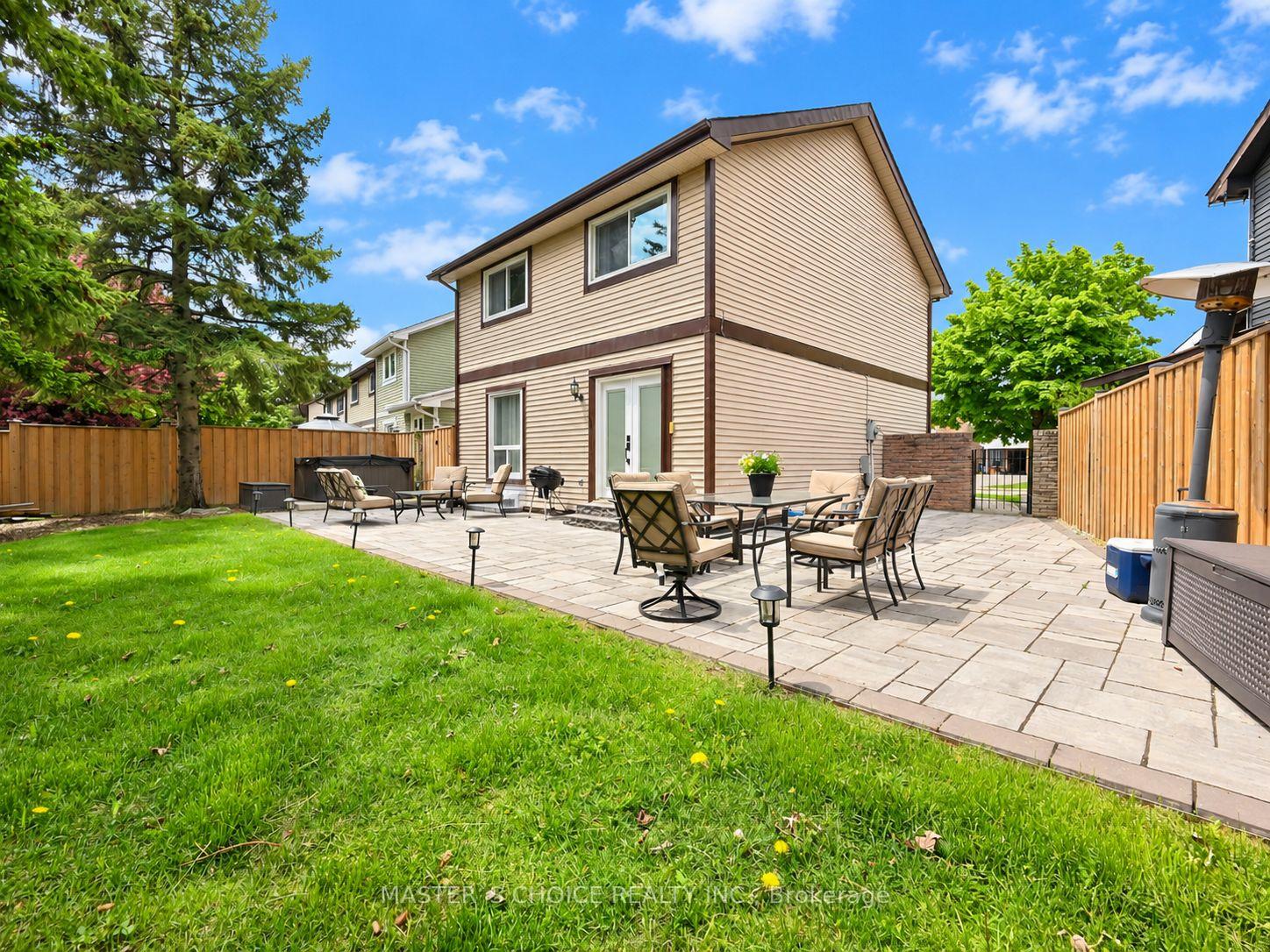 Photo 27 of 36 Sprucedale Court, Brampton, Heart Lake West — HOMEH
