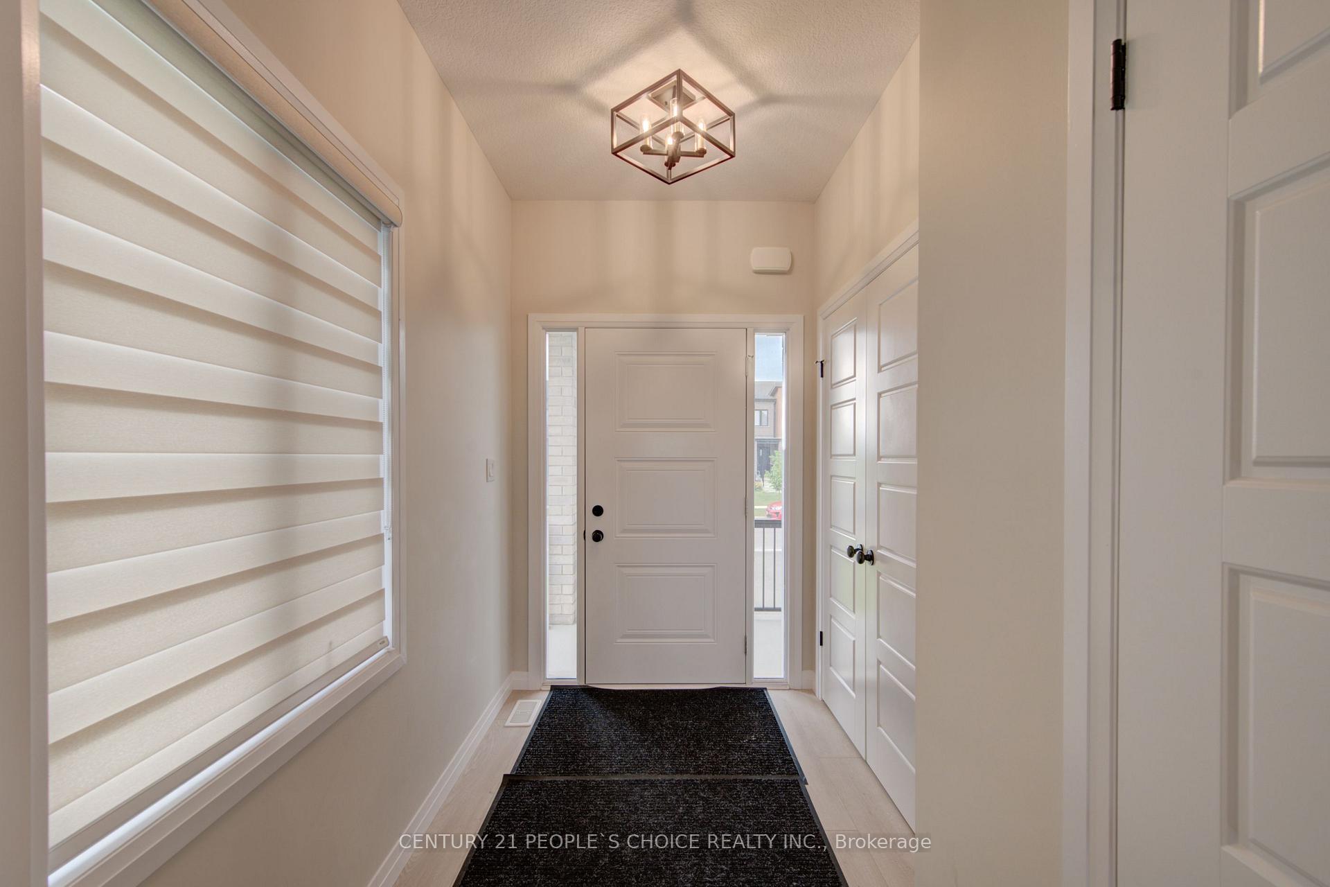 Photo 5 of 377 Bradshaw Drive, Stratford — HOMEH