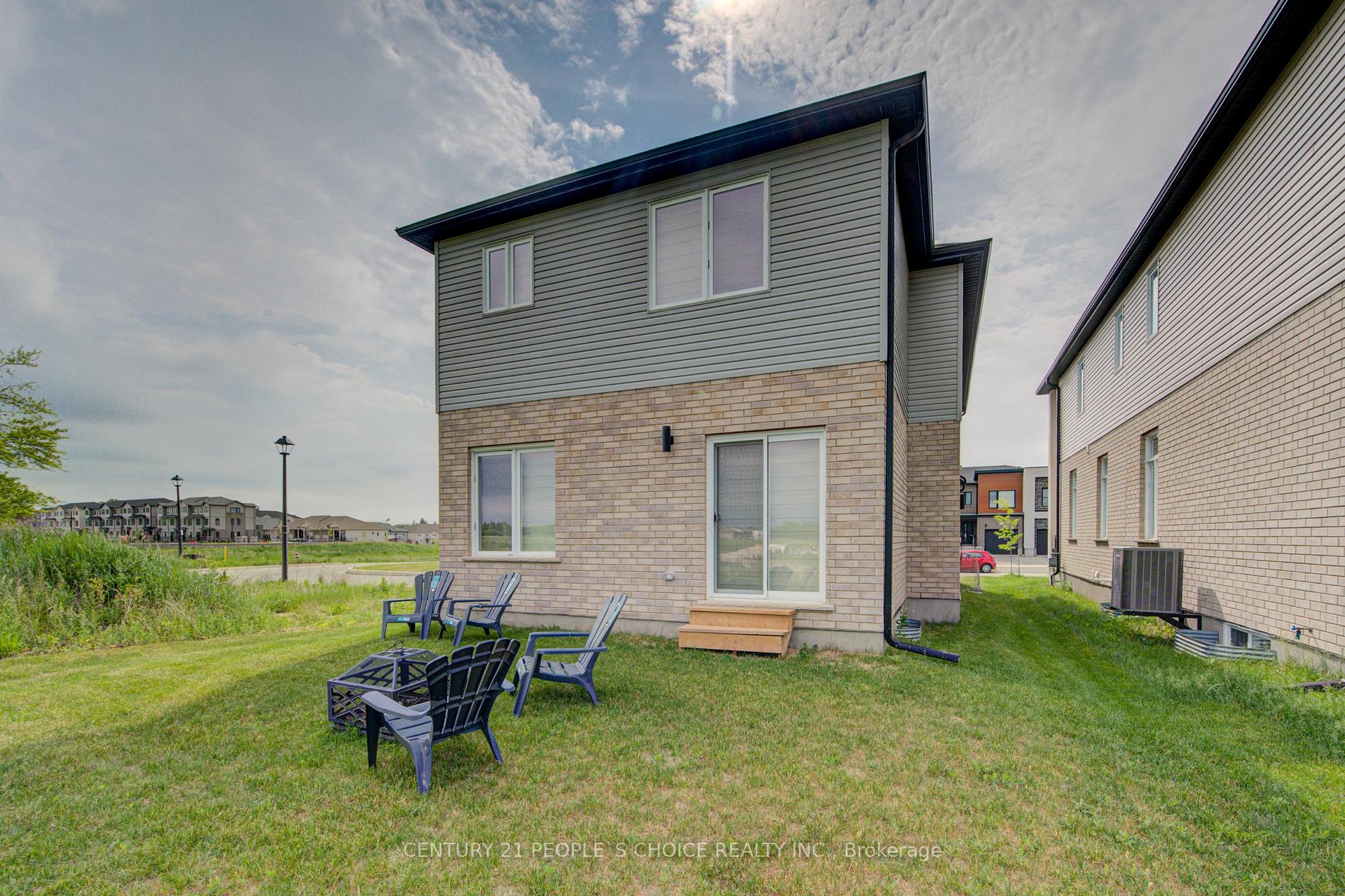 Photo 38 of 377 Bradshaw Drive, Stratford — HOMEH