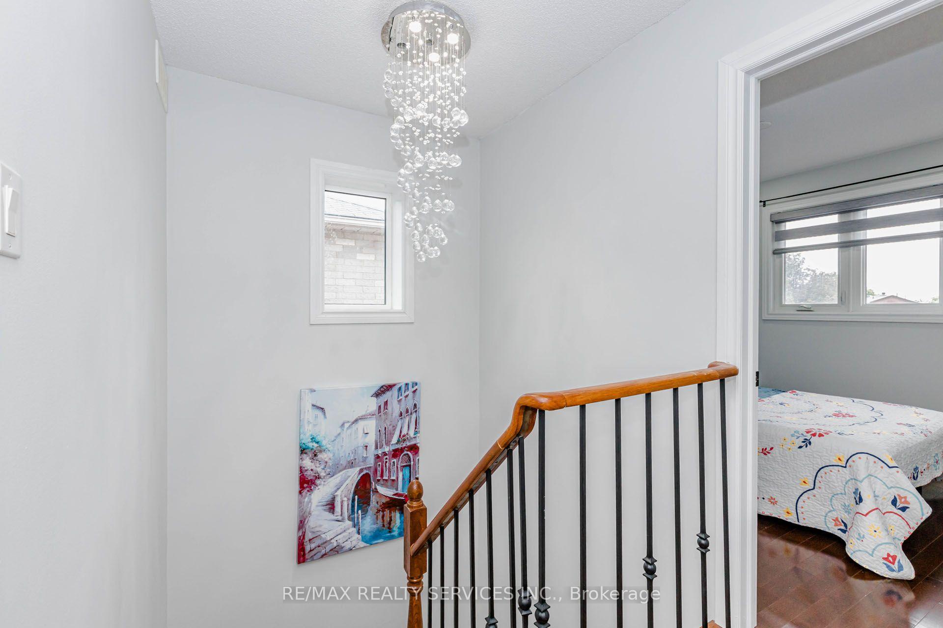 Photo 26 of 20 Murdoch Drive, Brampton, Northwood Park — HOMEH