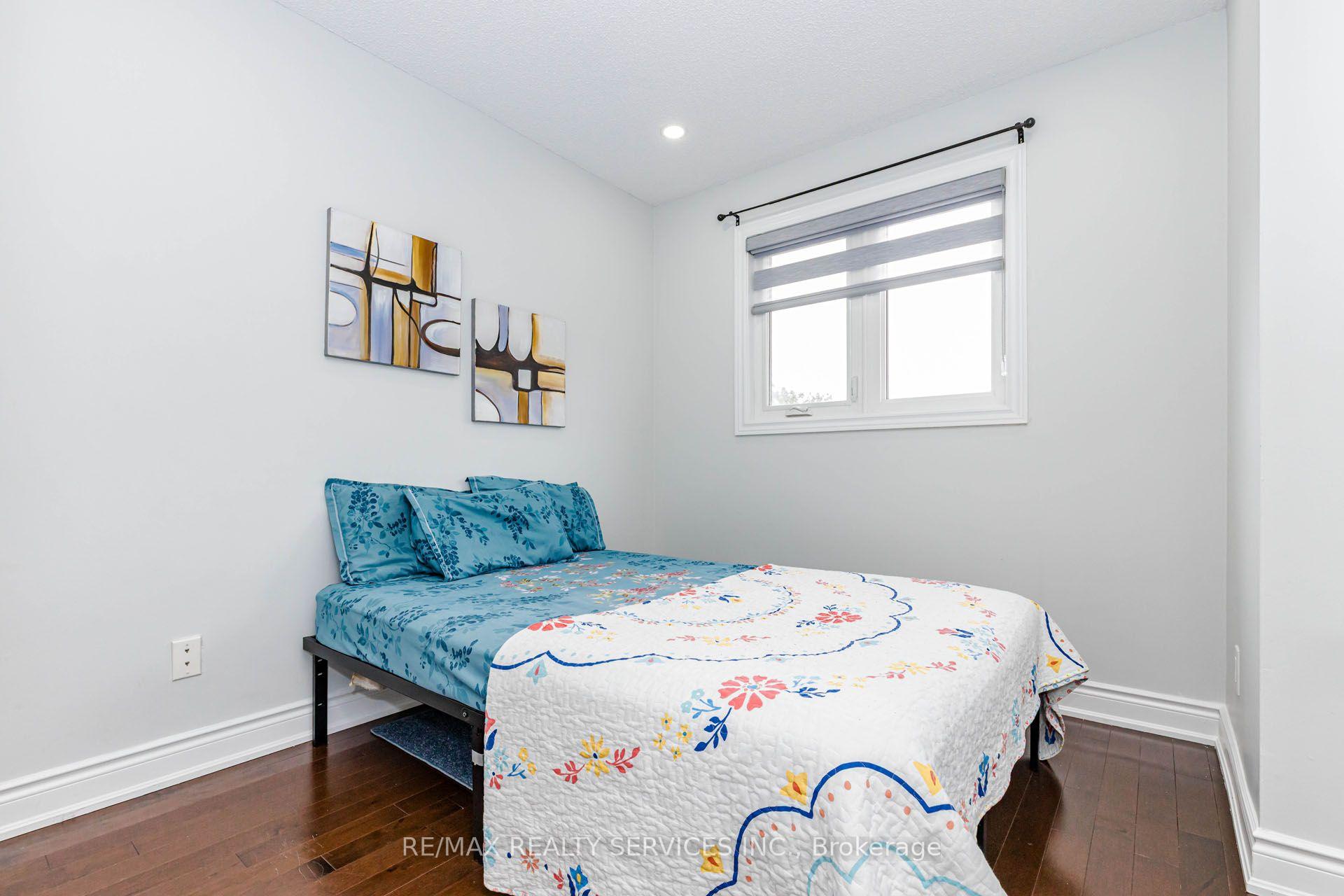 Photo 27 of 20 Murdoch Drive, Brampton, Northwood Park — HOMEH