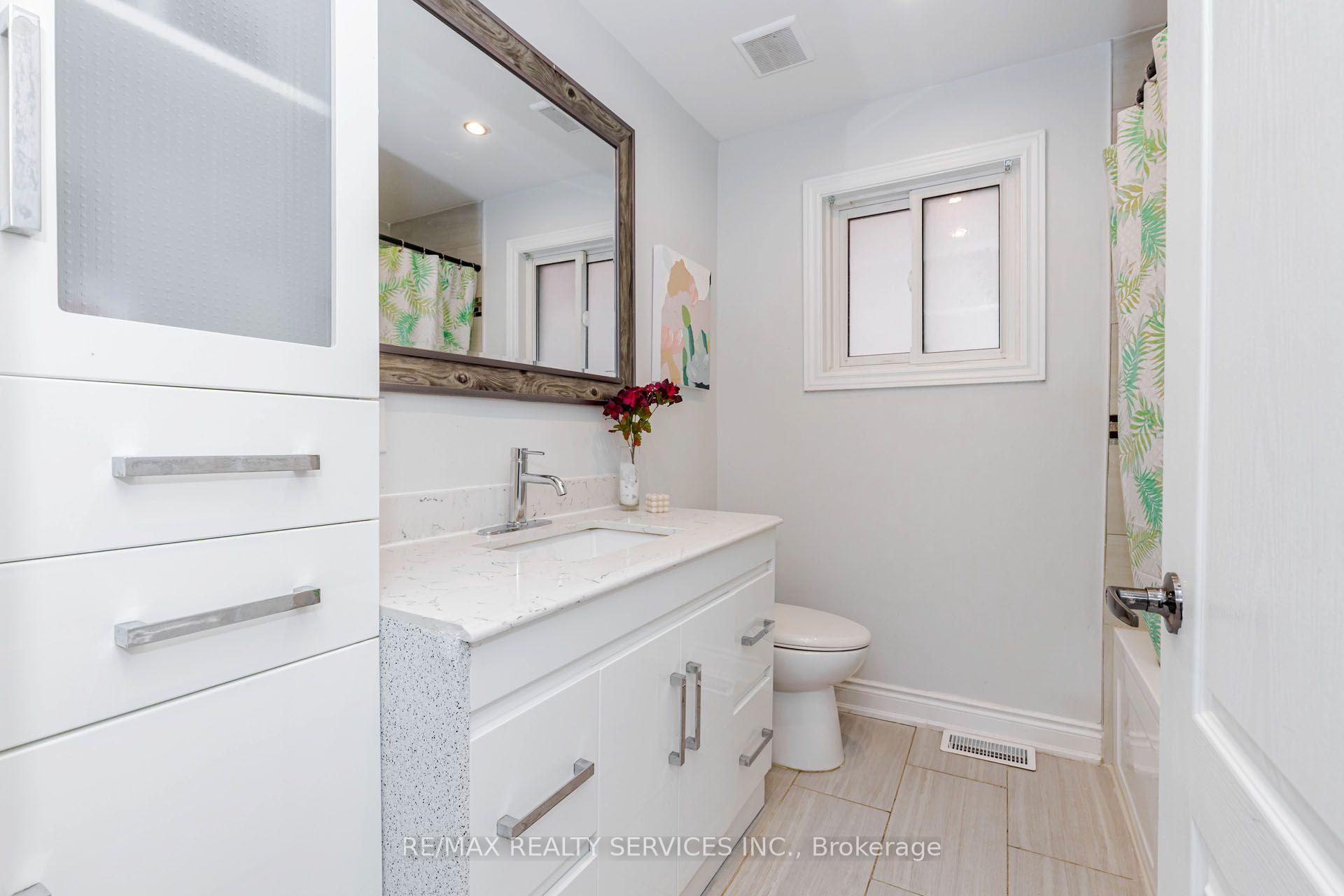 Photo 31 of 20 Murdoch Drive, Brampton, Northwood Park — HOMEH