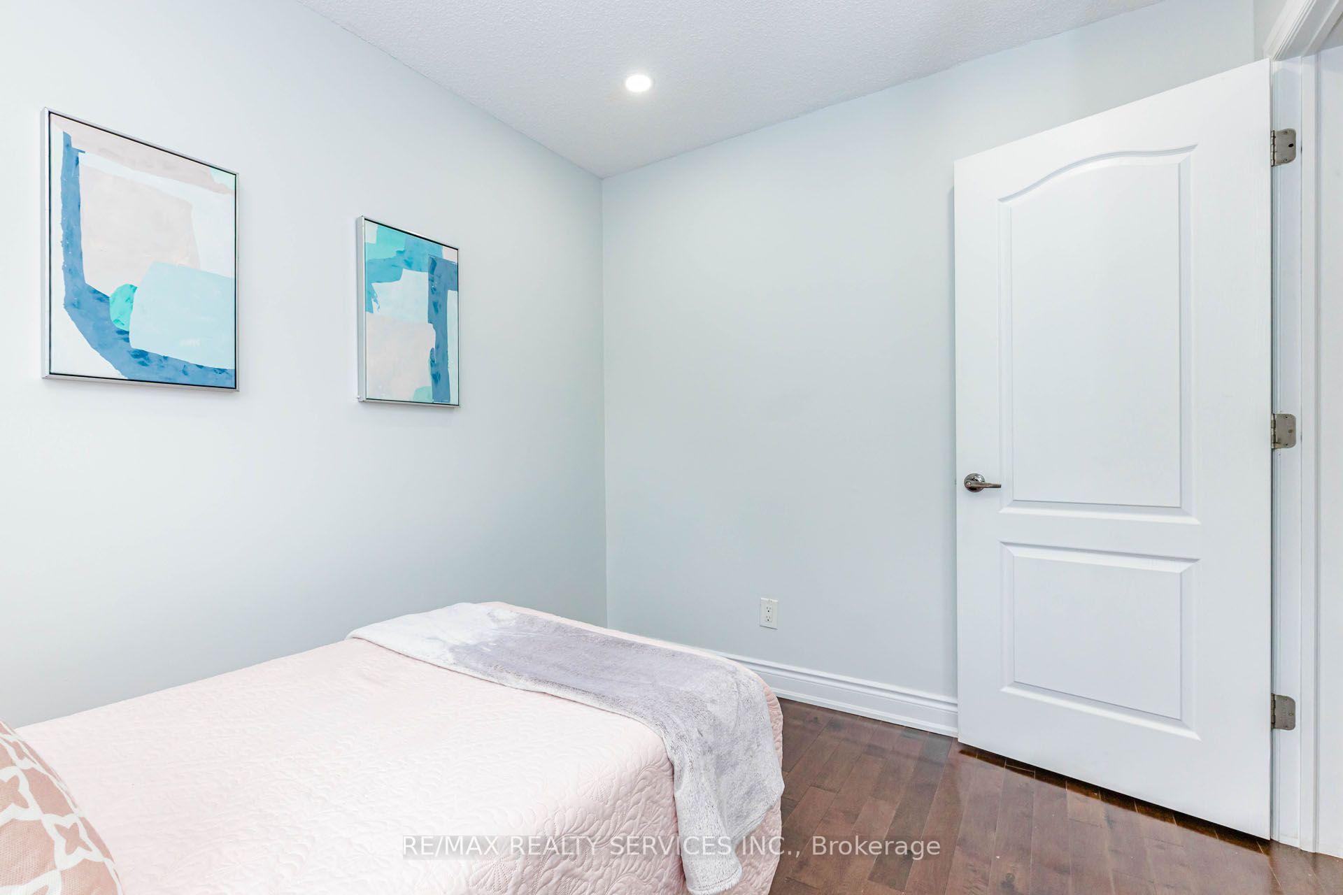 Photo 34 of 20 Murdoch Drive, Brampton, Northwood Park — HOMEH