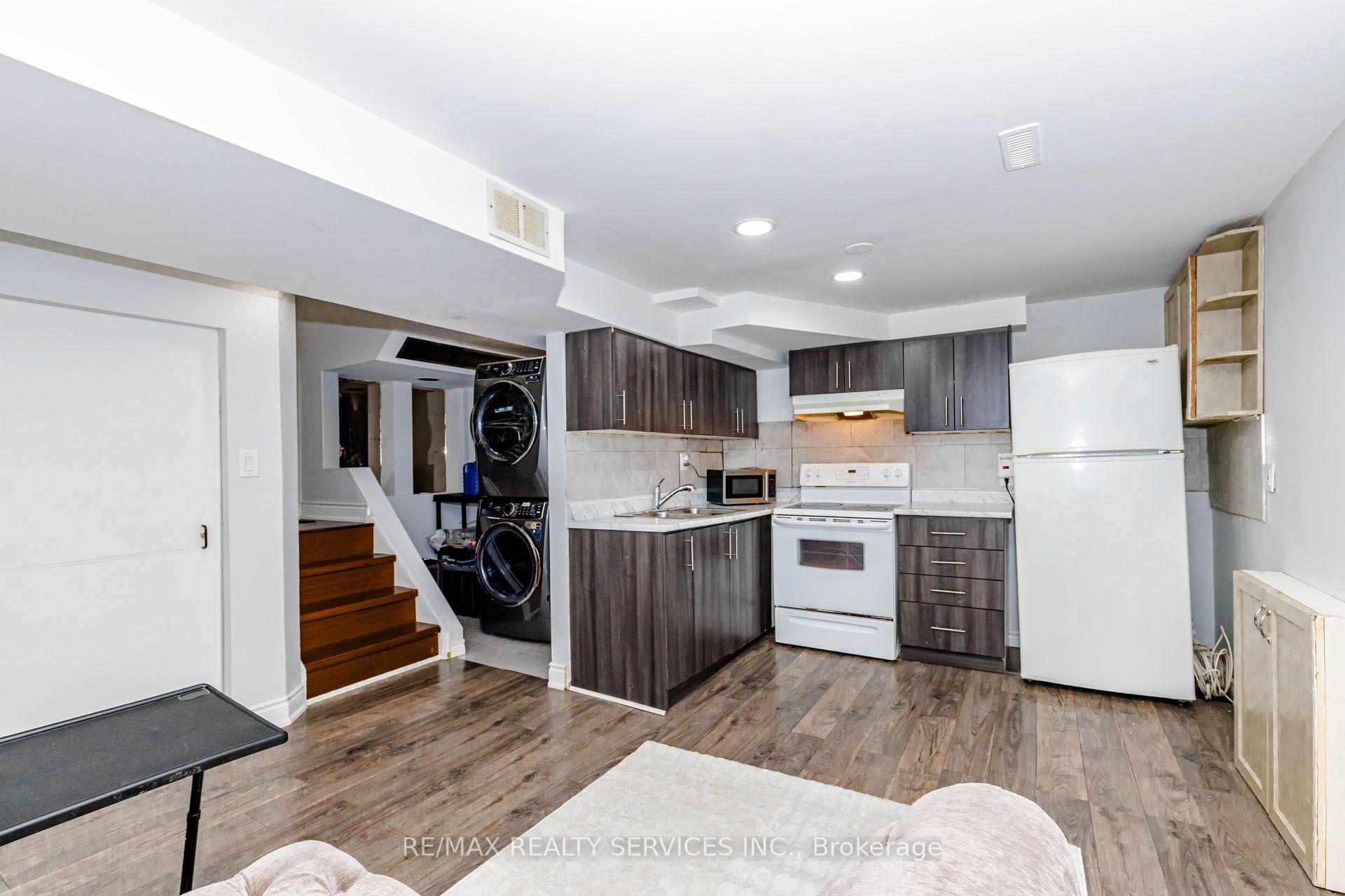 Photo 36 of 20 Murdoch Drive, Brampton, Northwood Park — HOMEH