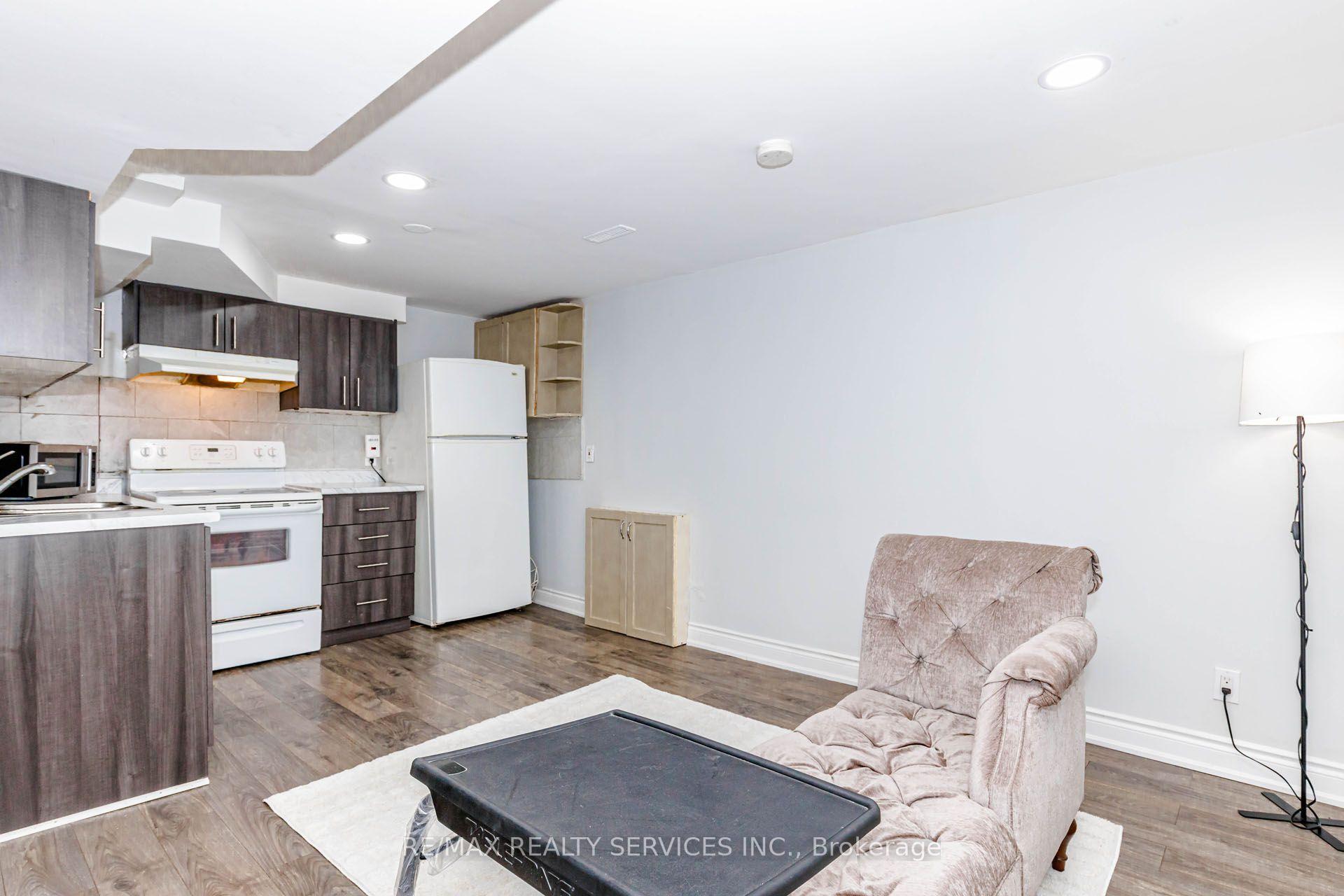 Photo 41 of 20 Murdoch Drive, Brampton, Northwood Park — HOMEH