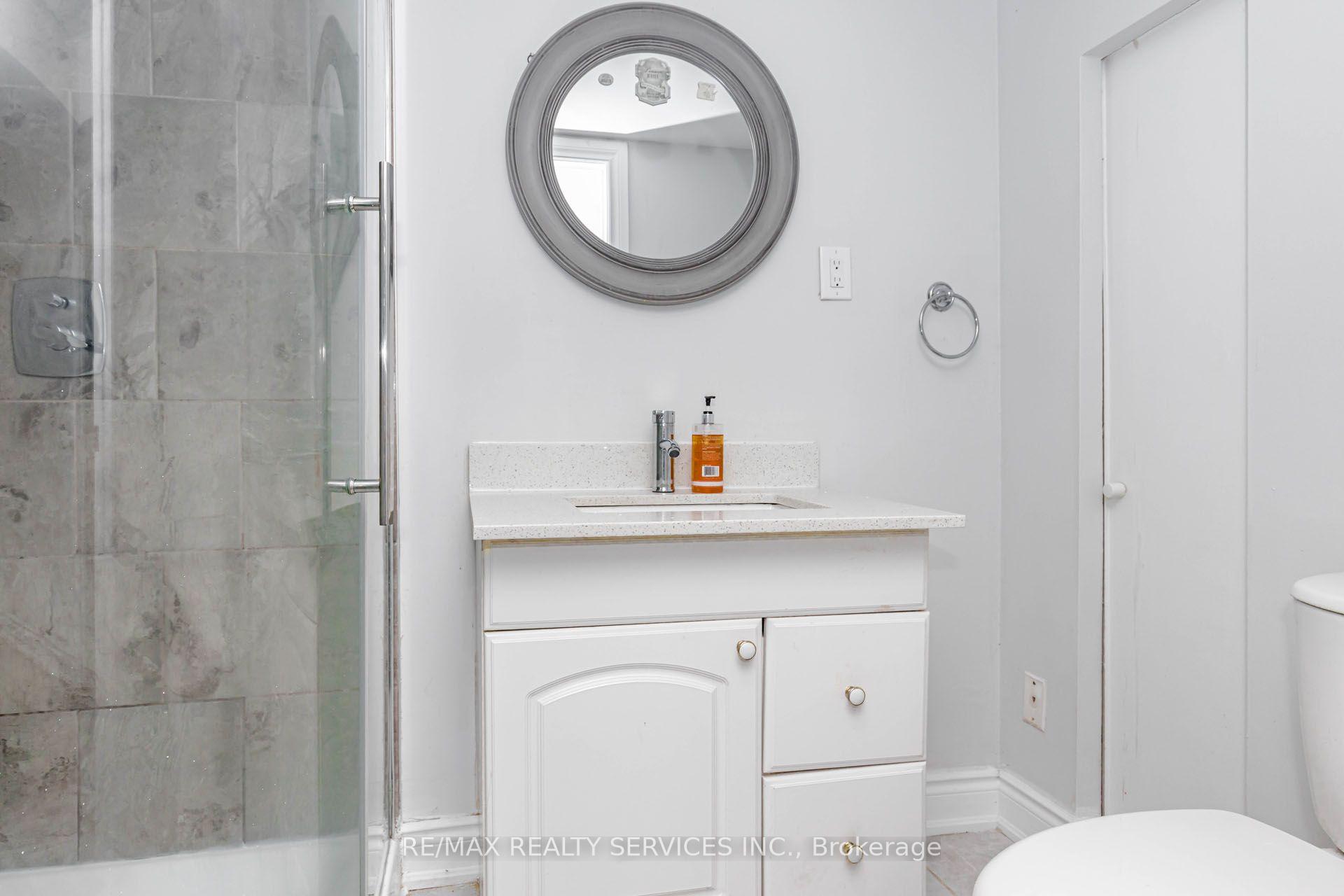 Photo 45 of 20 Murdoch Drive, Brampton, Northwood Park — HOMEH