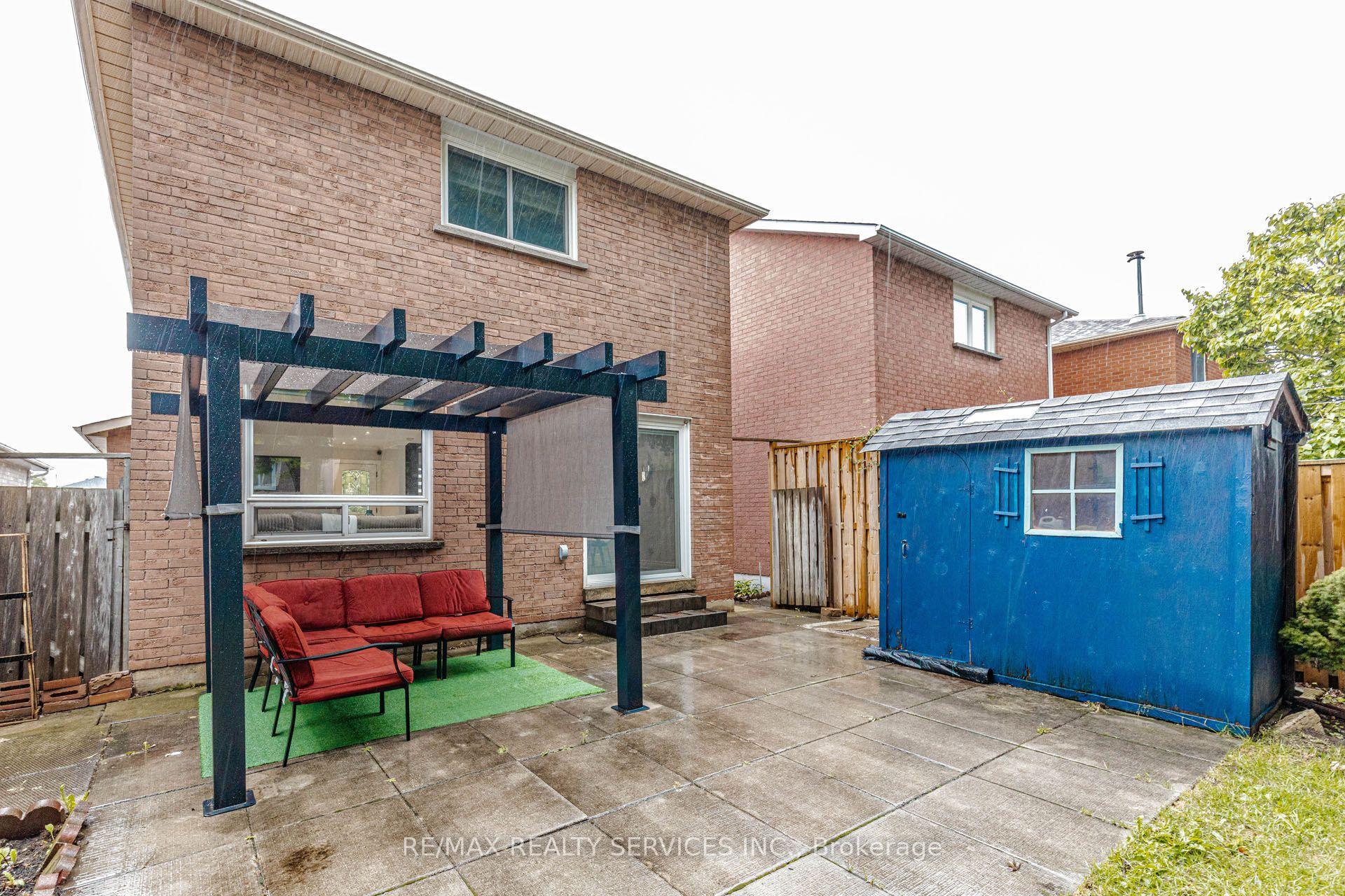 Photo 46 of 20 Murdoch Drive, Brampton, Northwood Park — HOMEH