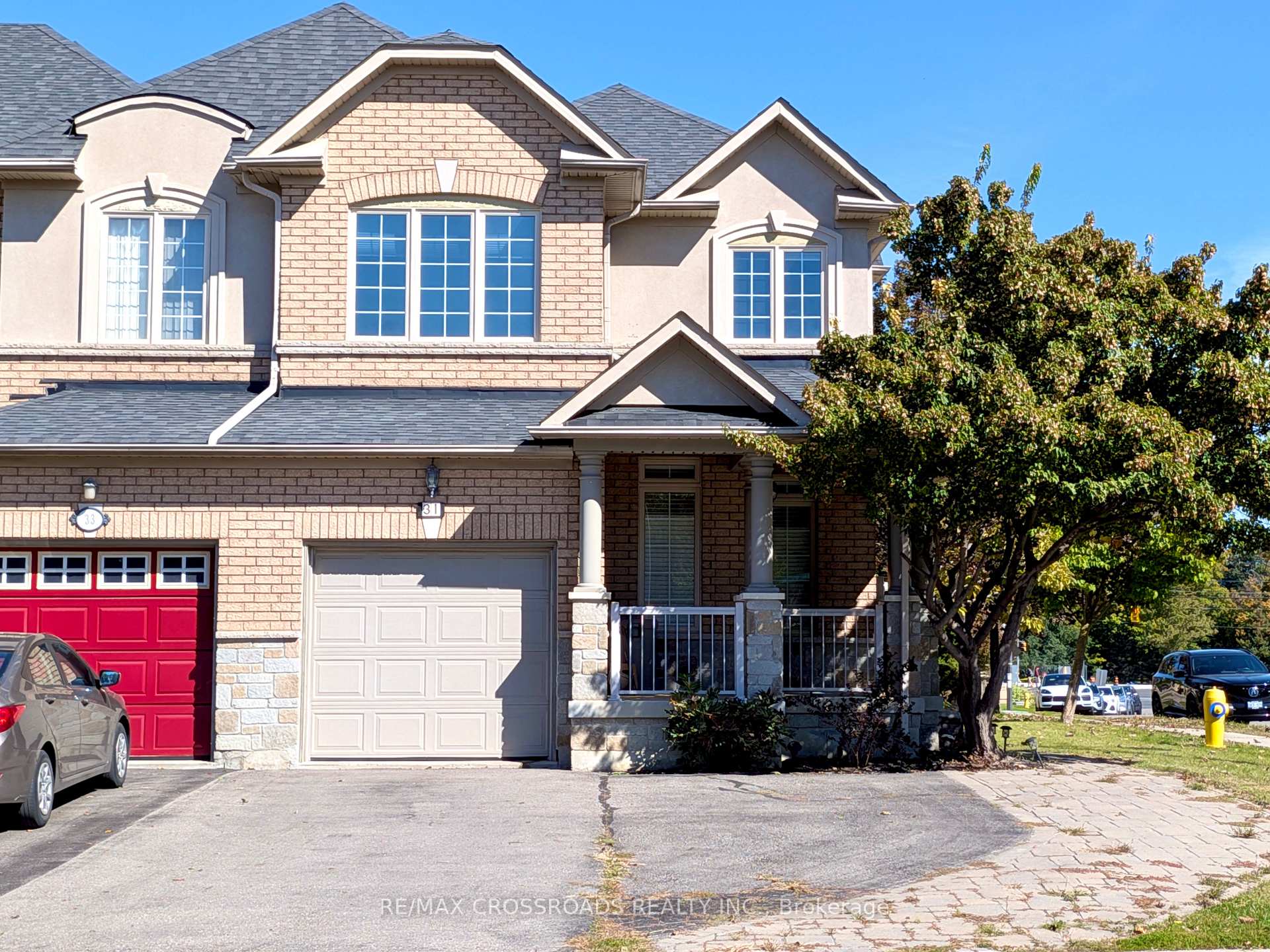 Front of 31 Loire Valley Avenue
