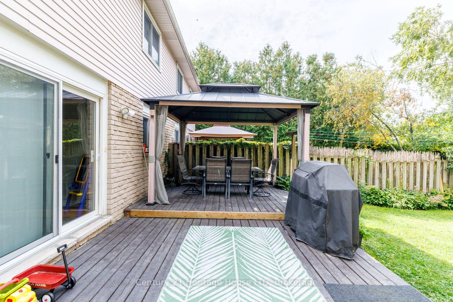 Photo 24 of 7 Mcnicholl Circle, St. Catharines, Fairview — HOMEH