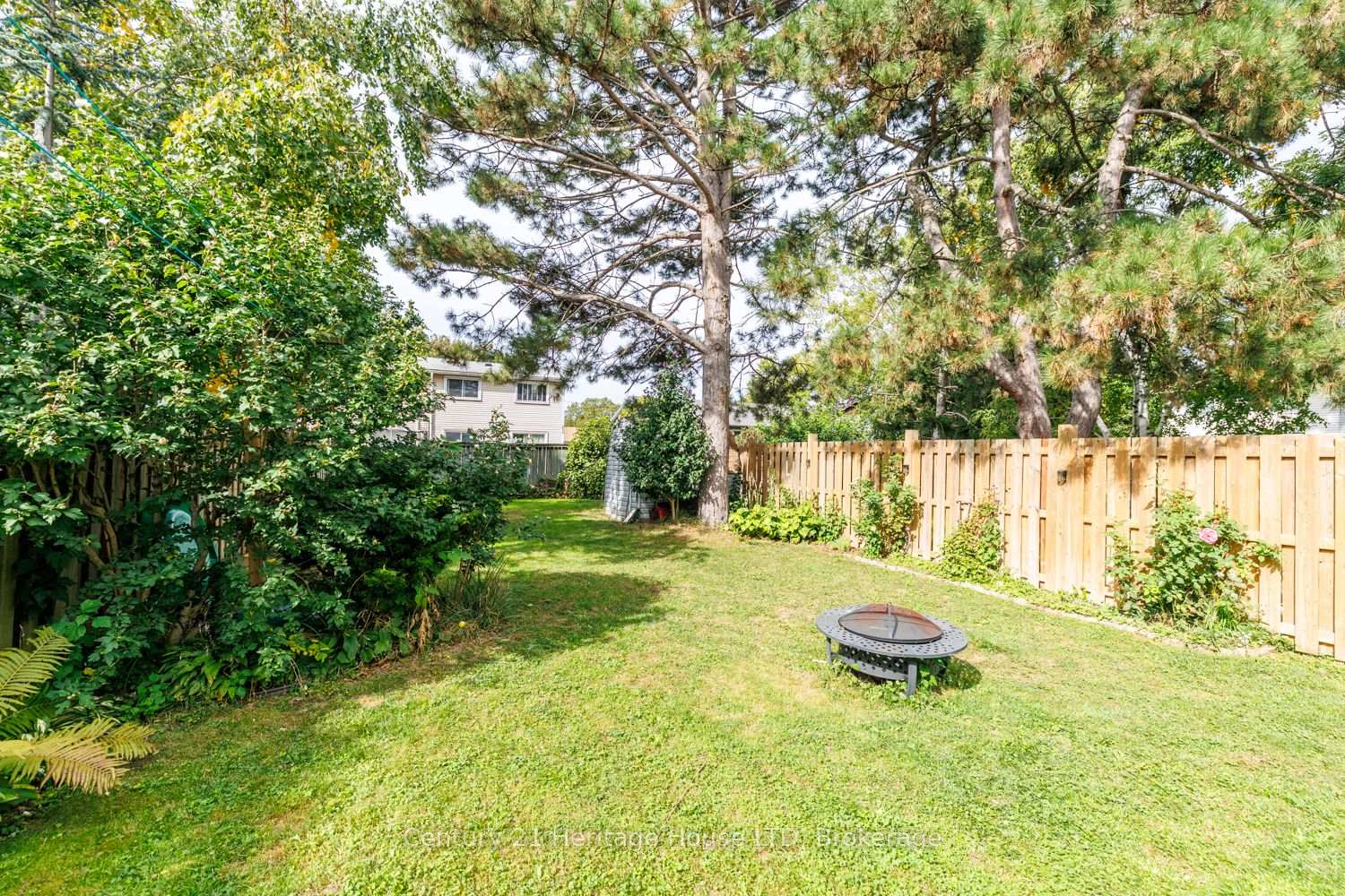 Photo 36 of 7 Mcnicholl Circle, St. Catharines, Fairview — HOMEH