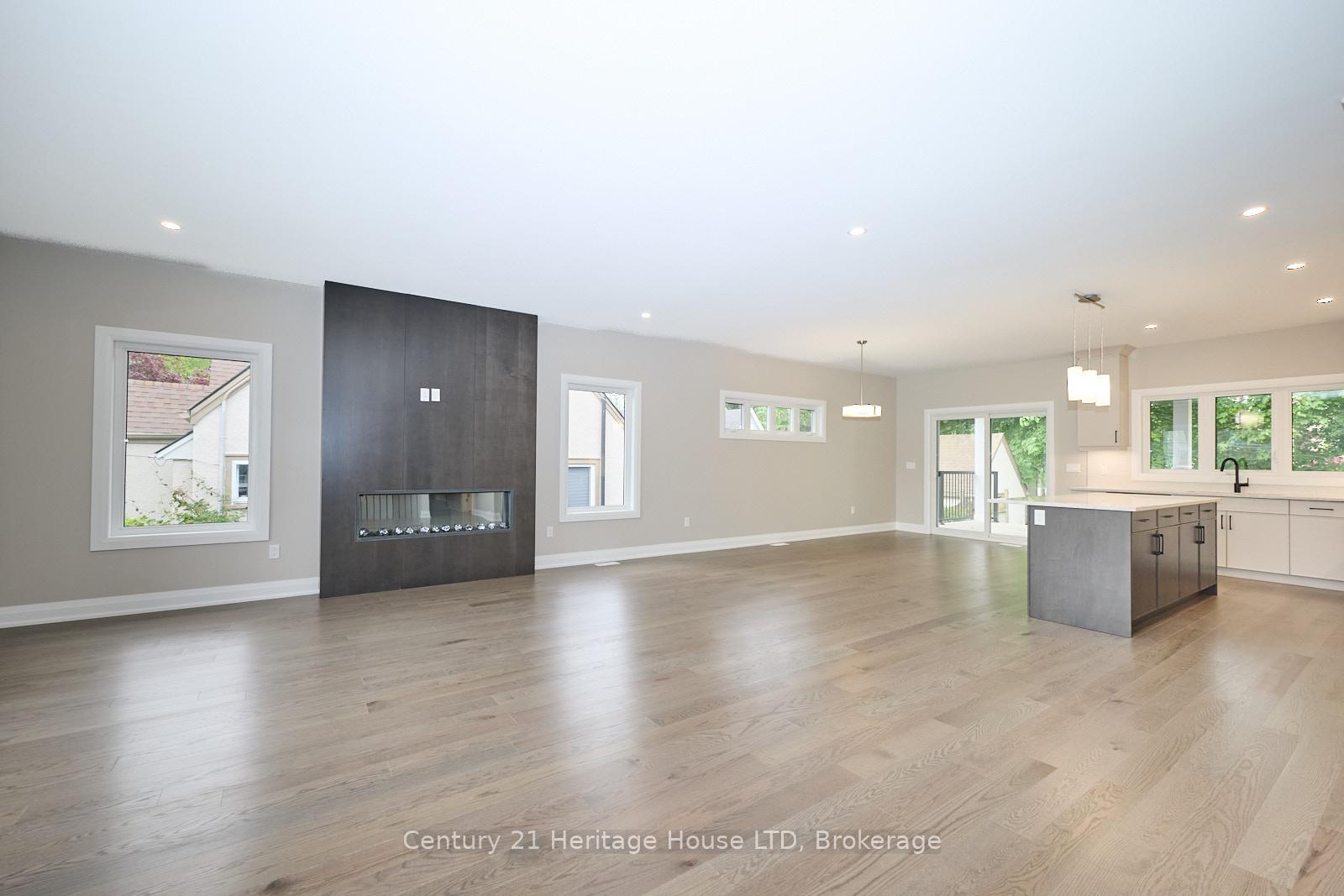 Photo 7 of 338 Sugarloaf Street, Port Colborne, Sugarloaf — HOMEH