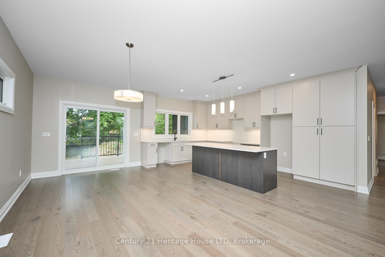 Photo 12 of 338 Sugarloaf Street, Port Colborne, Sugarloaf — HOMEH