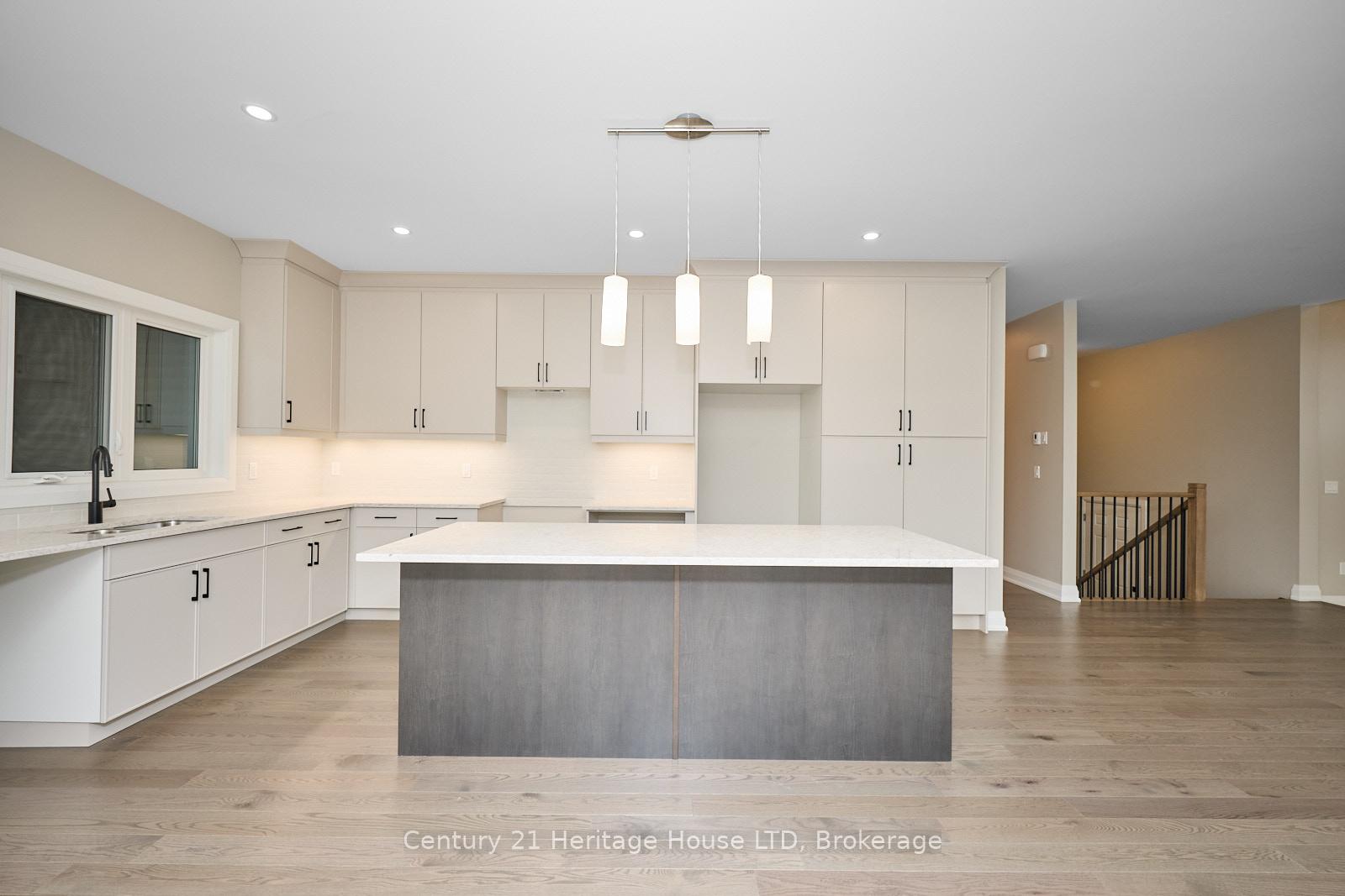 Photo 13 of 338 Sugarloaf Street, Port Colborne, Sugarloaf — HOMEH