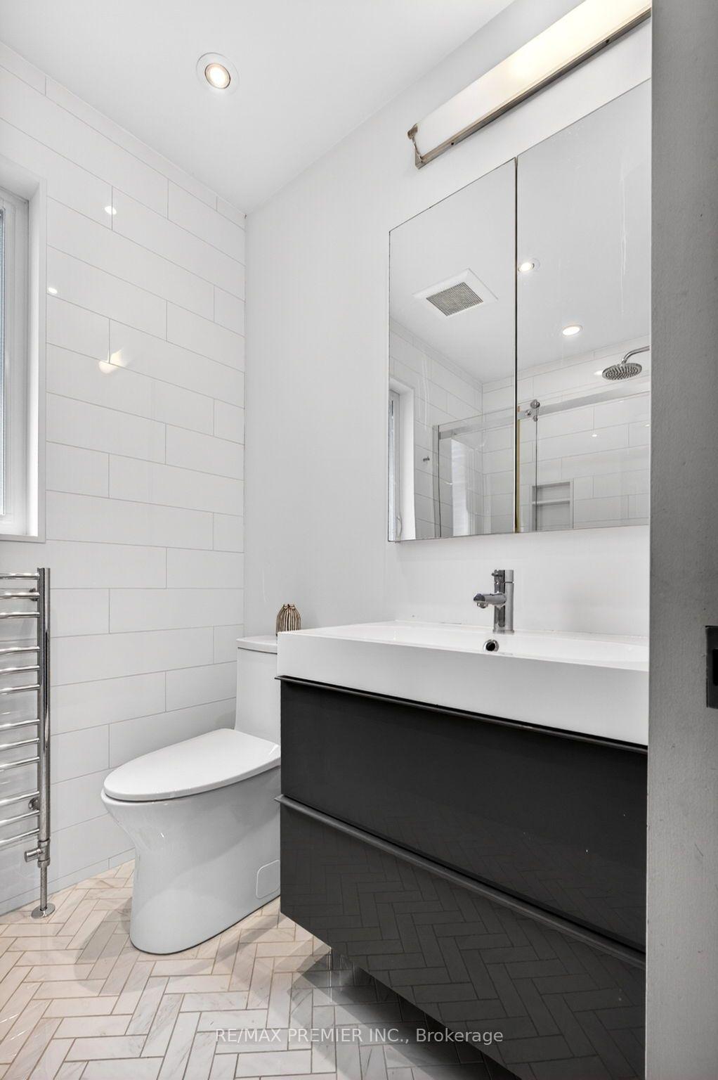 Photo 19 of 154 Fifth Street, Etobicoke, New Toronto — HOMEH