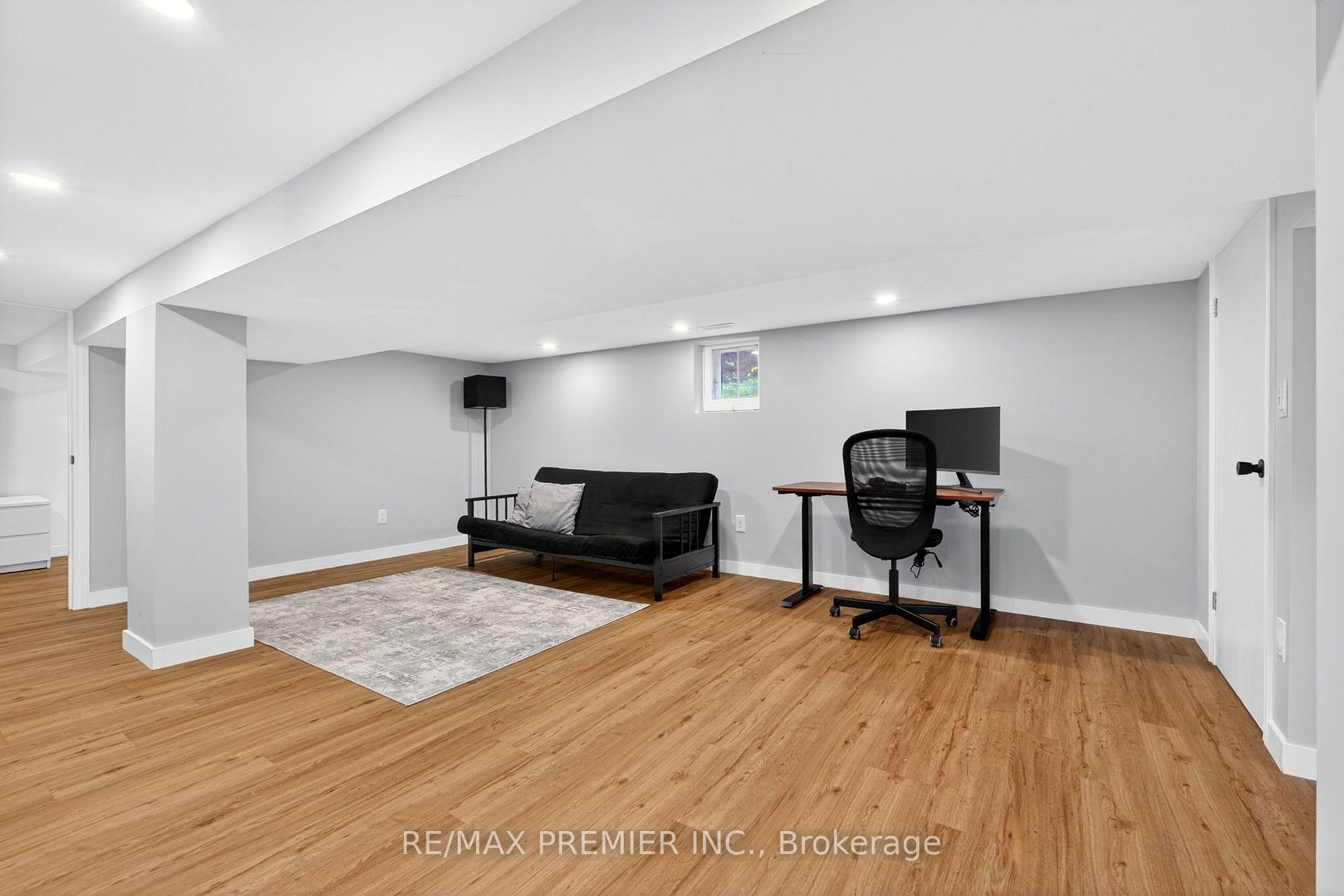Photo 25 of 154 Fifth Street, Etobicoke, New Toronto — HOMEH
