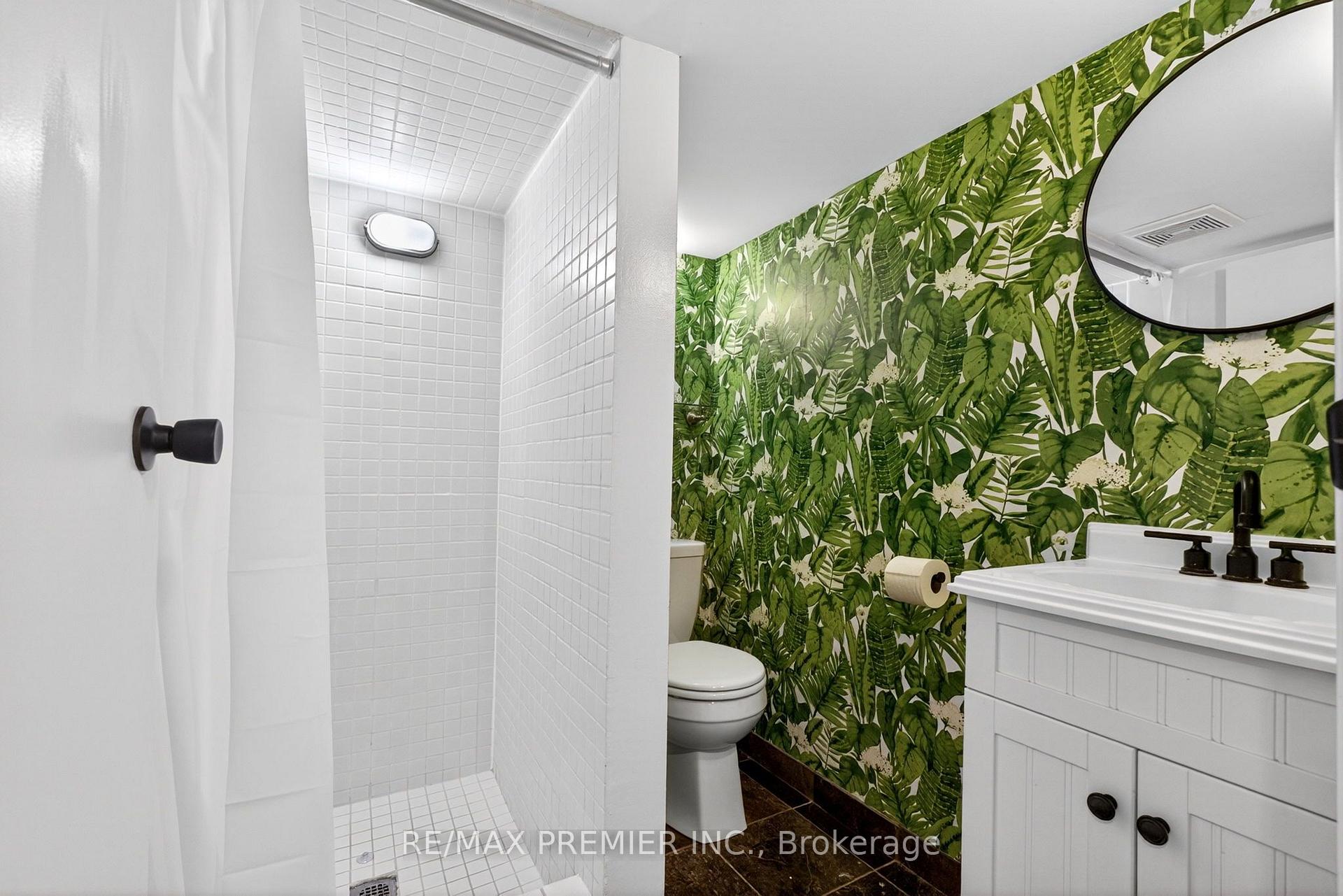 Photo 29 of 154 Fifth Street, Etobicoke, New Toronto — HOMEH