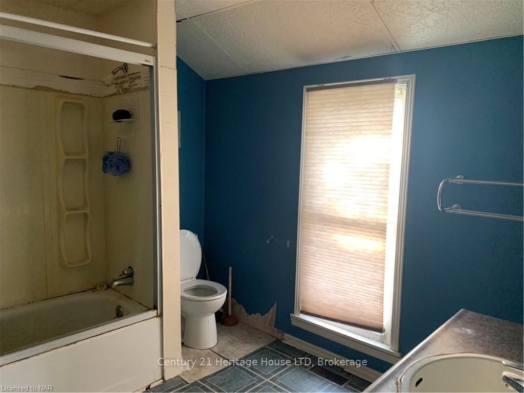 Photo 17 of 4624 Jepson Street, Niagara Falls, Downtown — HOMEH