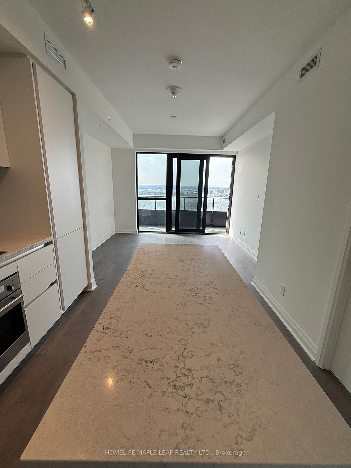 Photo 2 of Unit 5210, 4015 The Exchange, Mississauga, City Centre — HOMEH