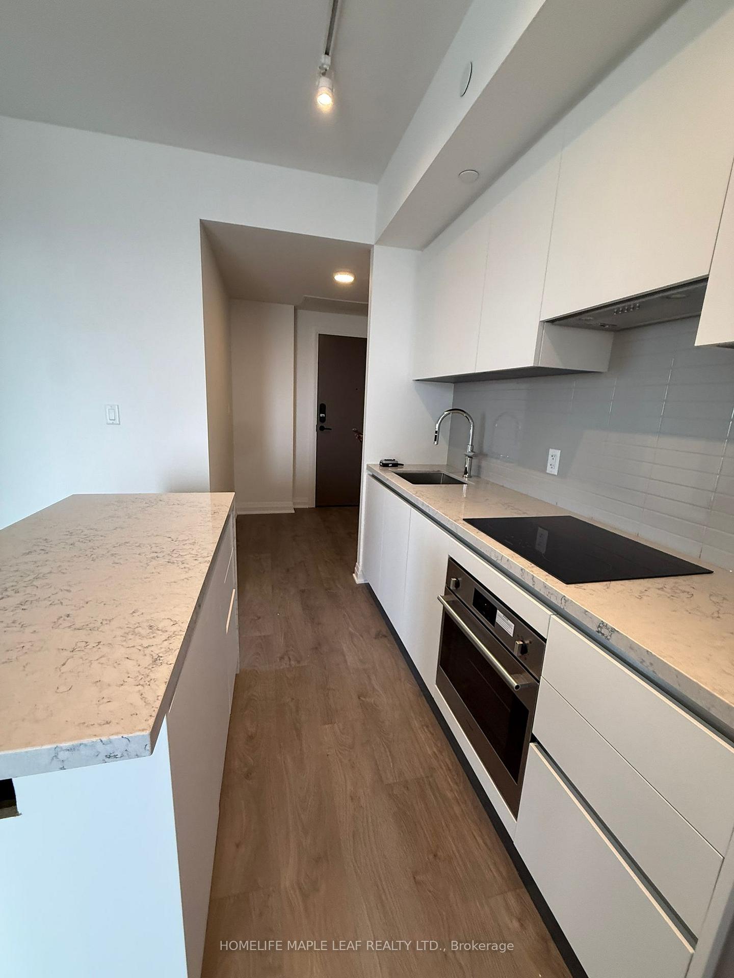 Photo 6 of Unit 5210, 4015 The Exchange, Mississauga, City Centre — HOMEH