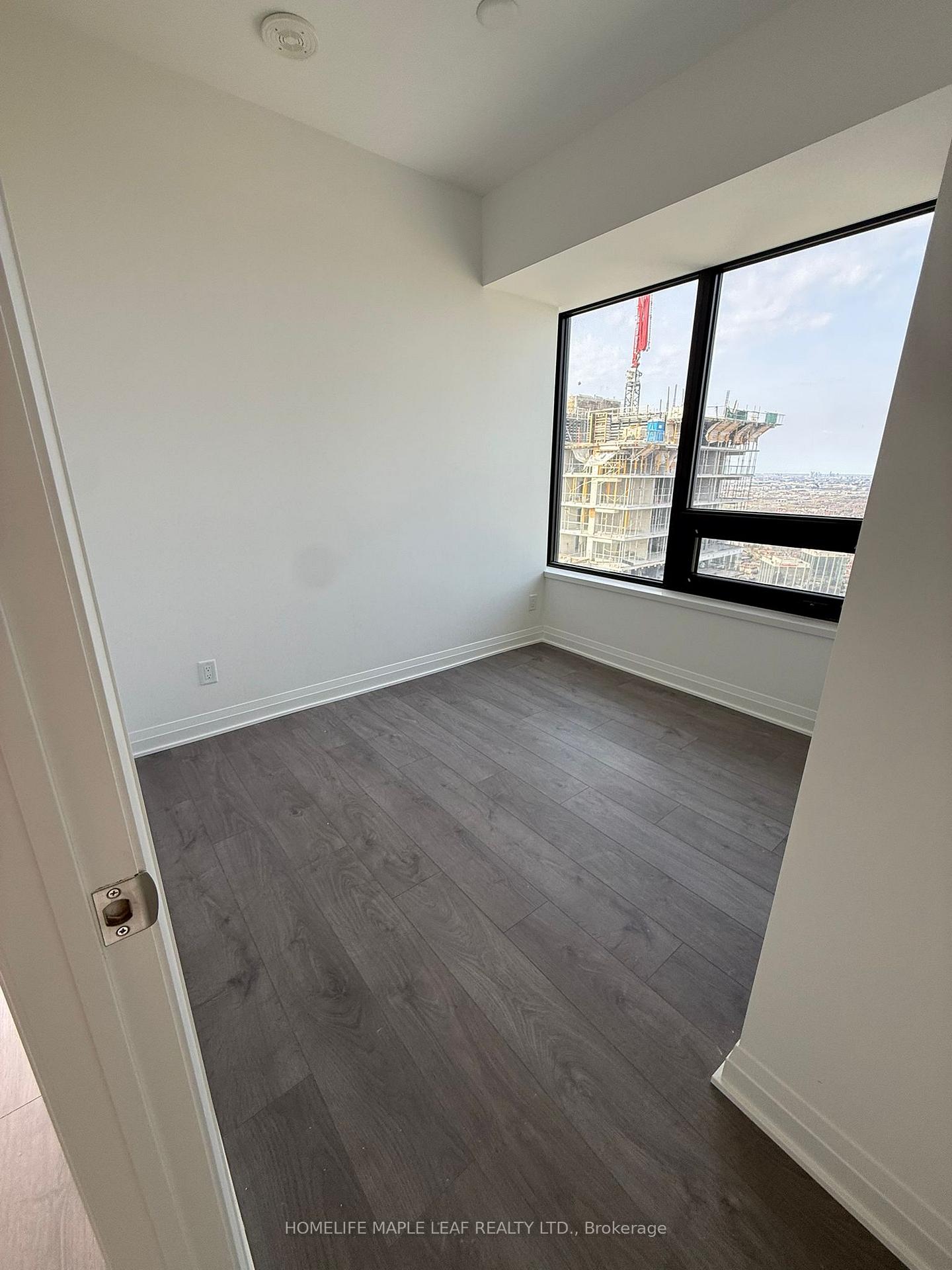 Photo 8 of Unit 5210, 4015 The Exchange, Mississauga, City Centre — HOMEH