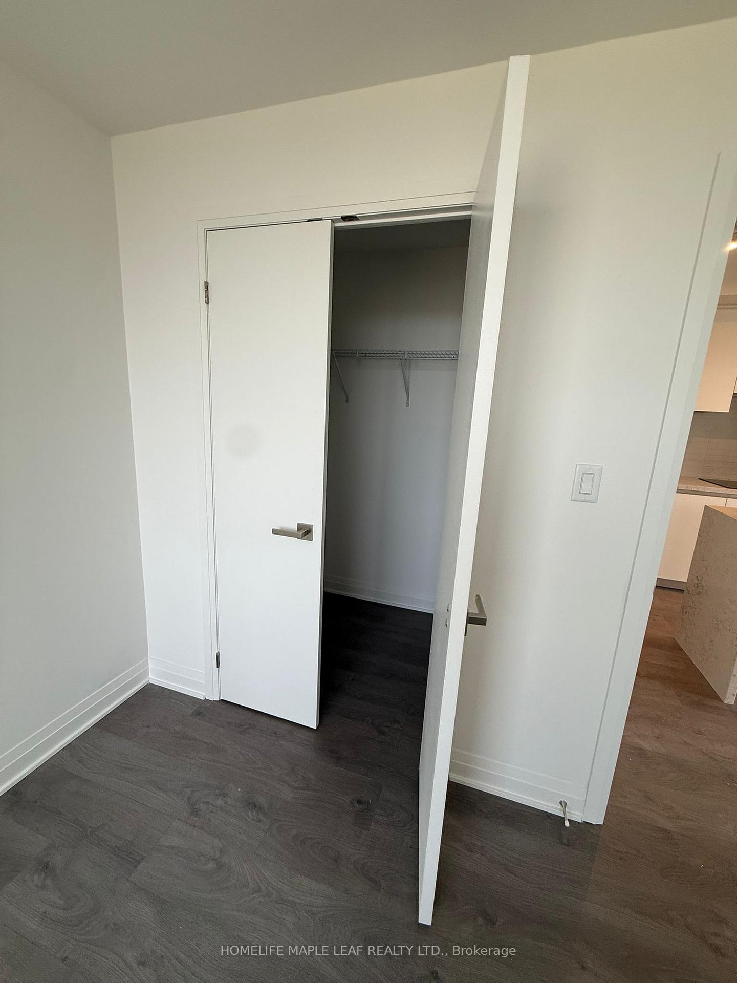 Photo 9 of Unit 5210, 4015 The Exchange, Mississauga, City Centre — HOMEH