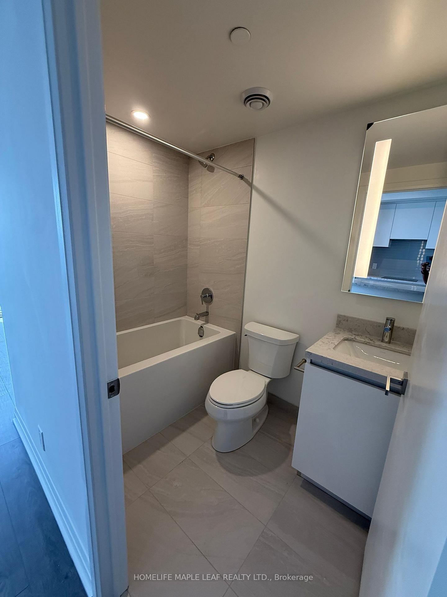 Photo 13 of Unit 5210, 4015 The Exchange, Mississauga, City Centre — HOMEH