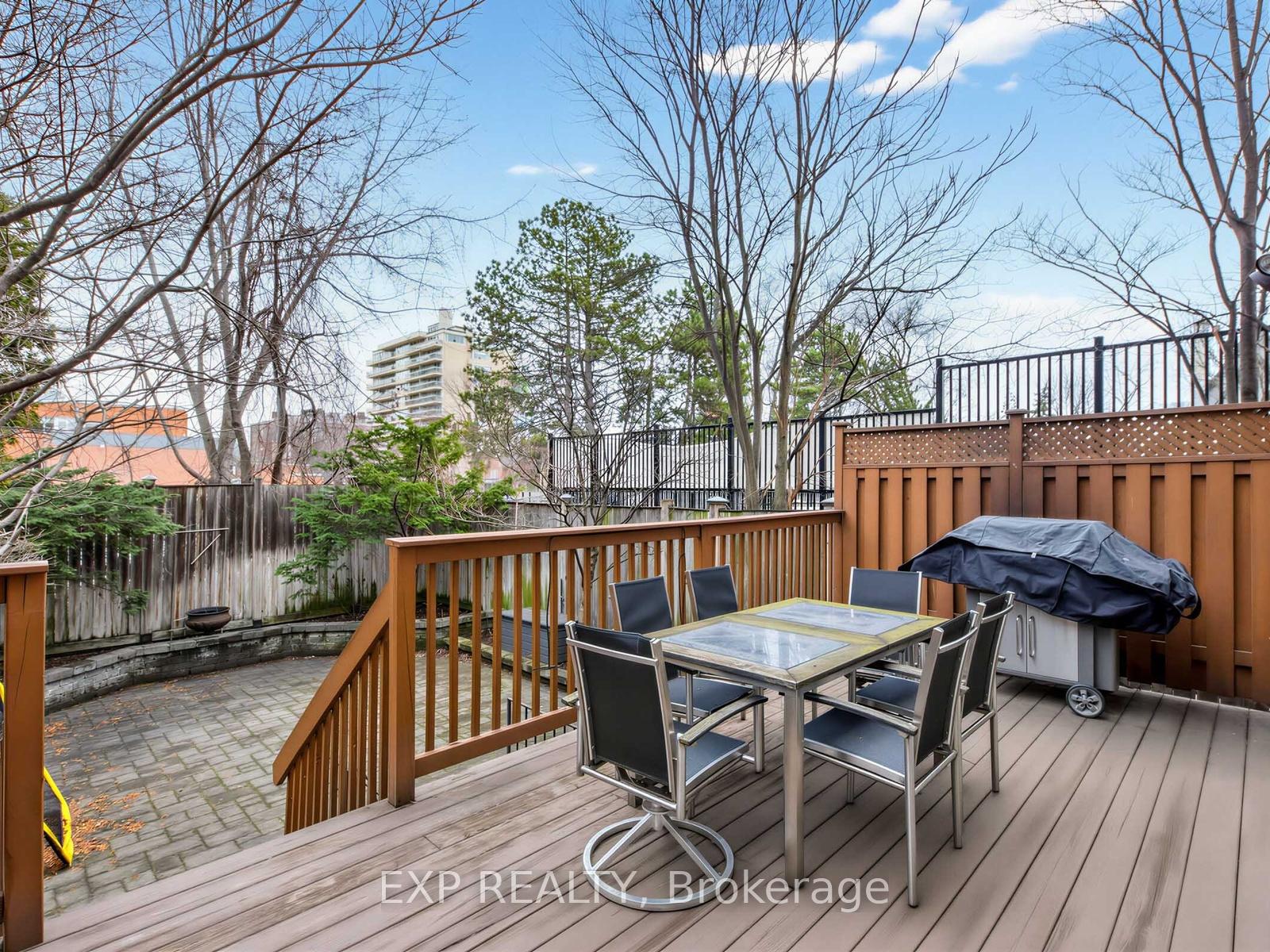 Photo 17 of 241 Poplar Plains Road, Toronto, Casa Loma — HOMEH