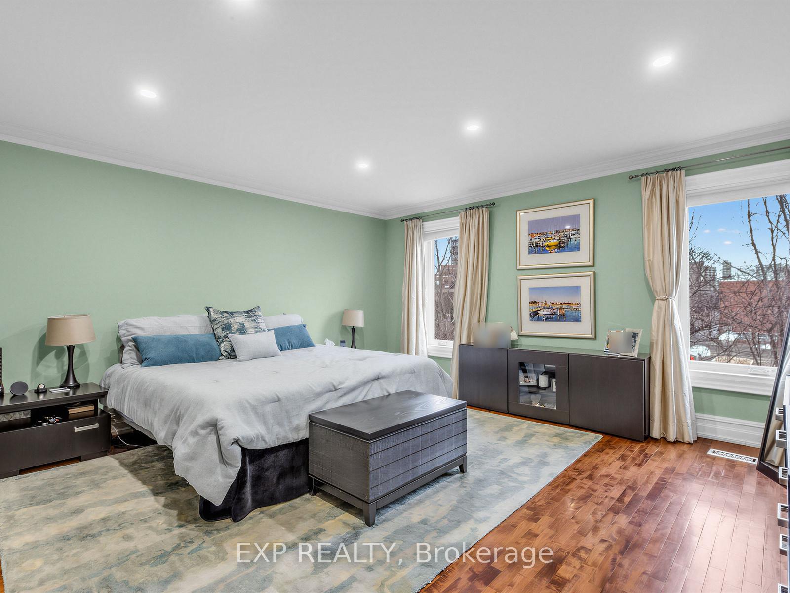 Photo 18 of 241 Poplar Plains Road, Toronto, Casa Loma — HOMEH