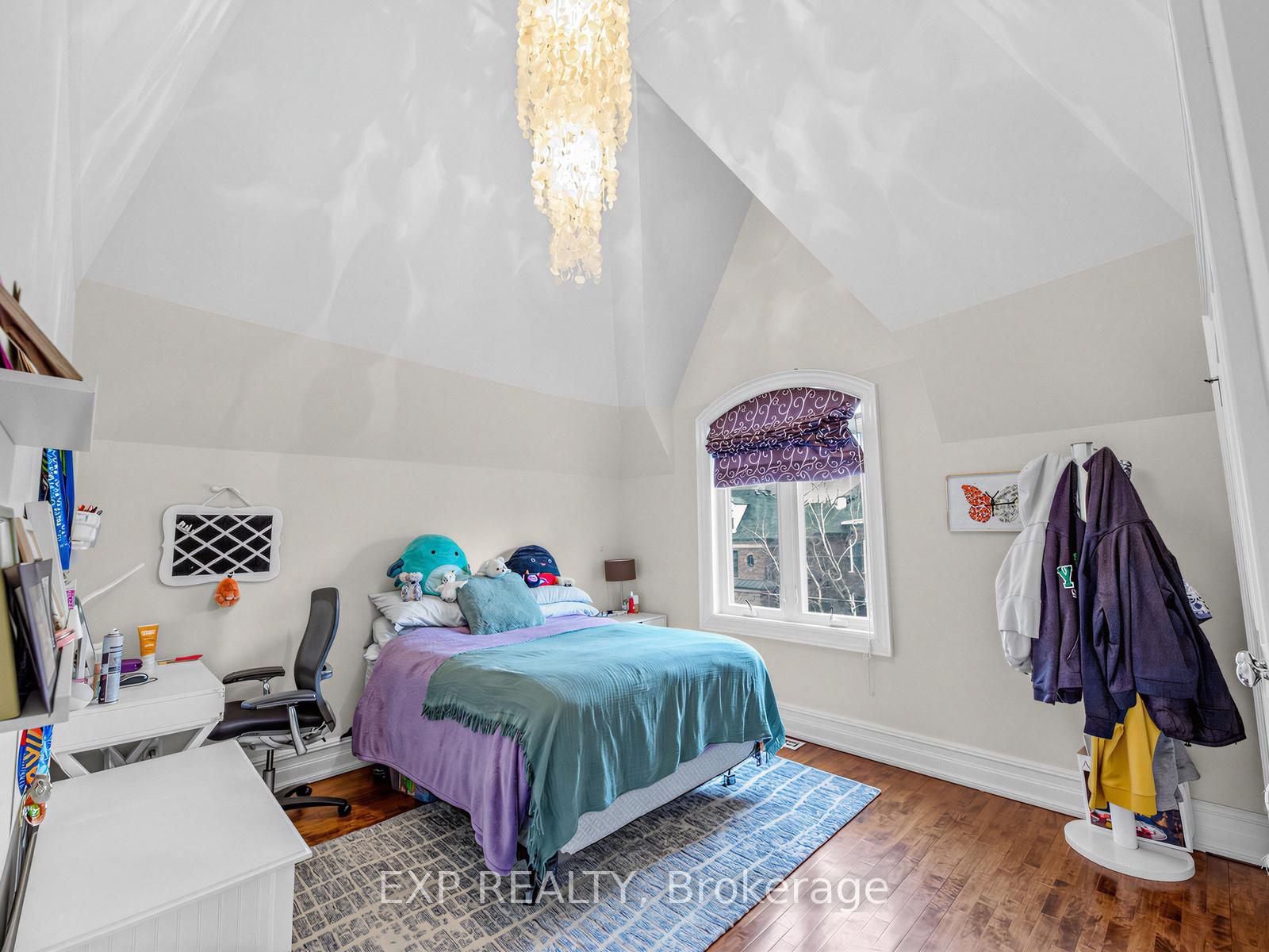 Photo 23 of 241 Poplar Plains Road, Toronto, Casa Loma — HOMEH