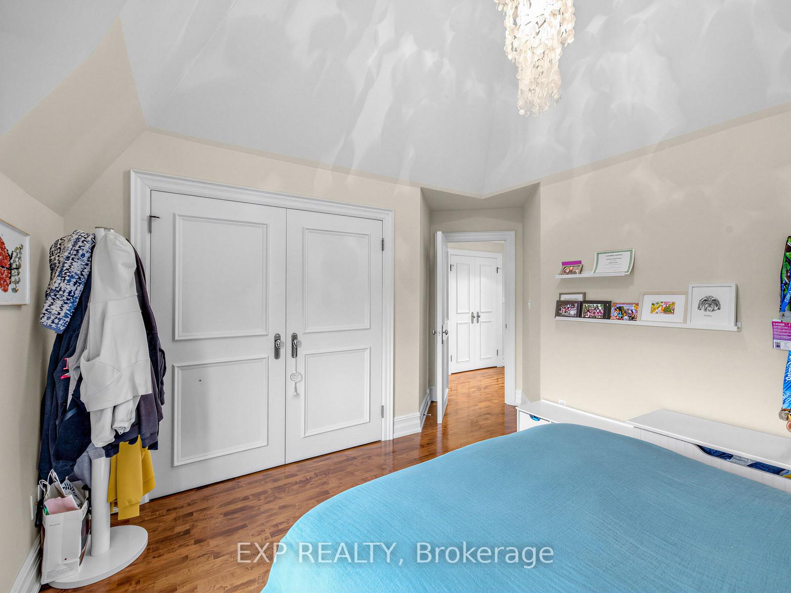 Photo 24 of 241 Poplar Plains Road, Toronto, Casa Loma — HOMEH