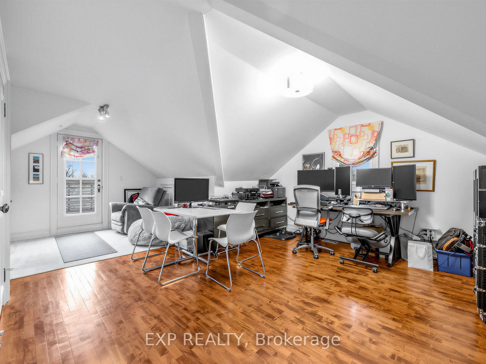 Photo 28 of 241 Poplar Plains Road, Toronto, Casa Loma — HOMEH