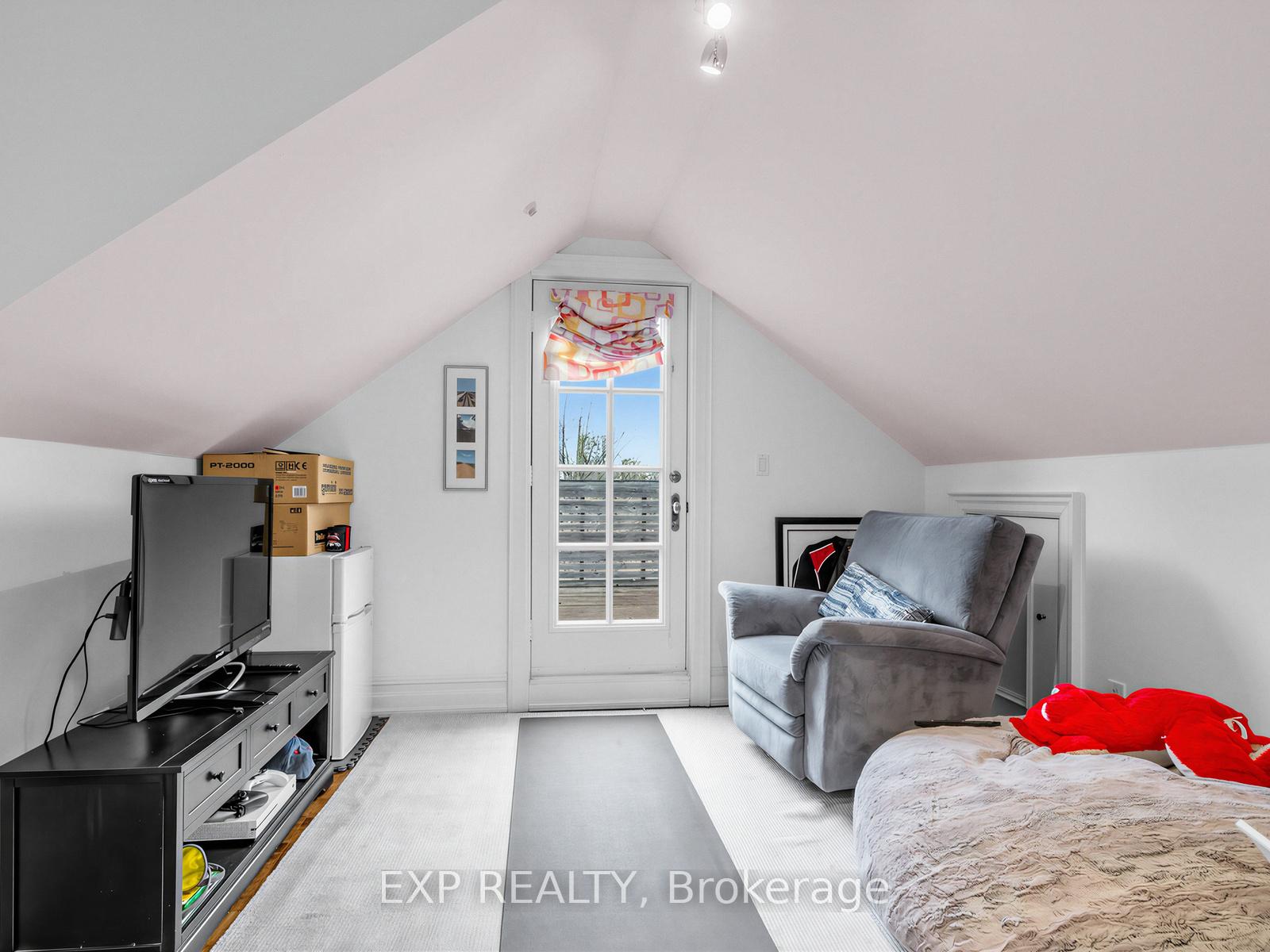 Photo 29 of 241 Poplar Plains Road, Toronto, Casa Loma — HOMEH