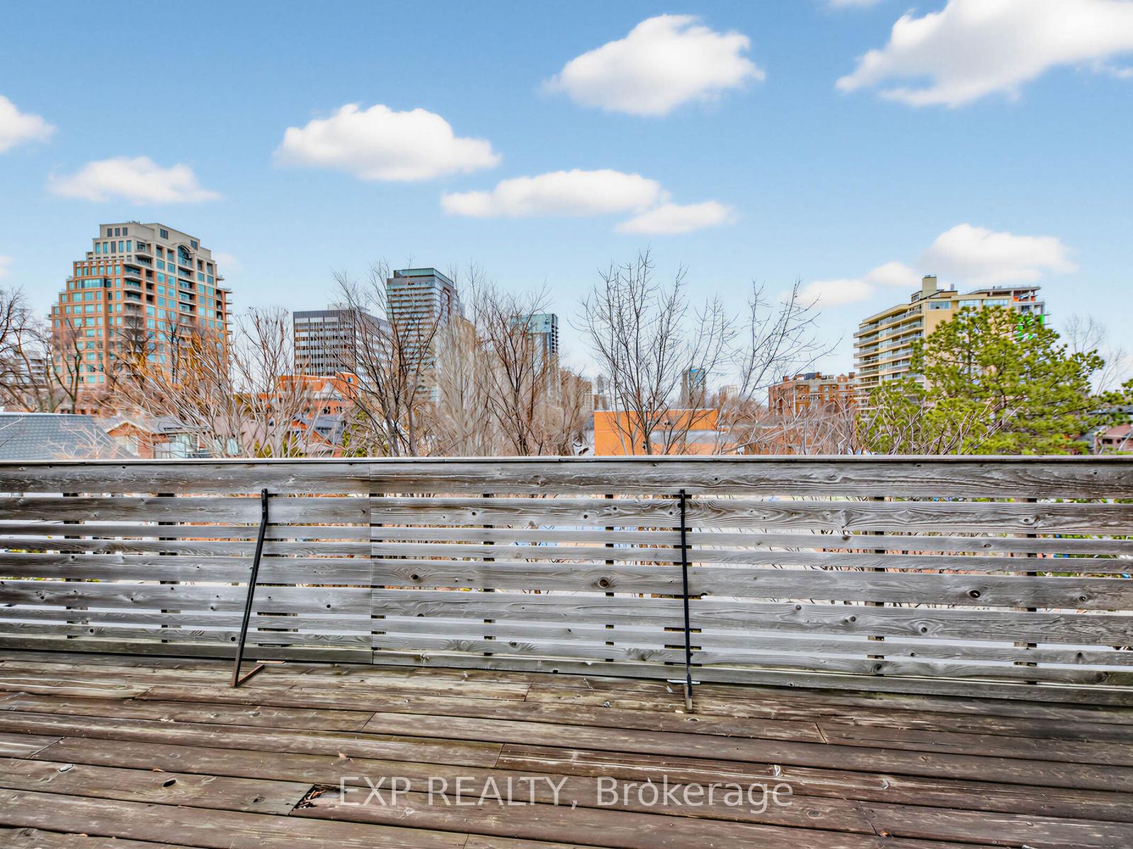Photo 30 of 241 Poplar Plains Road, Toronto, Casa Loma — HOMEH