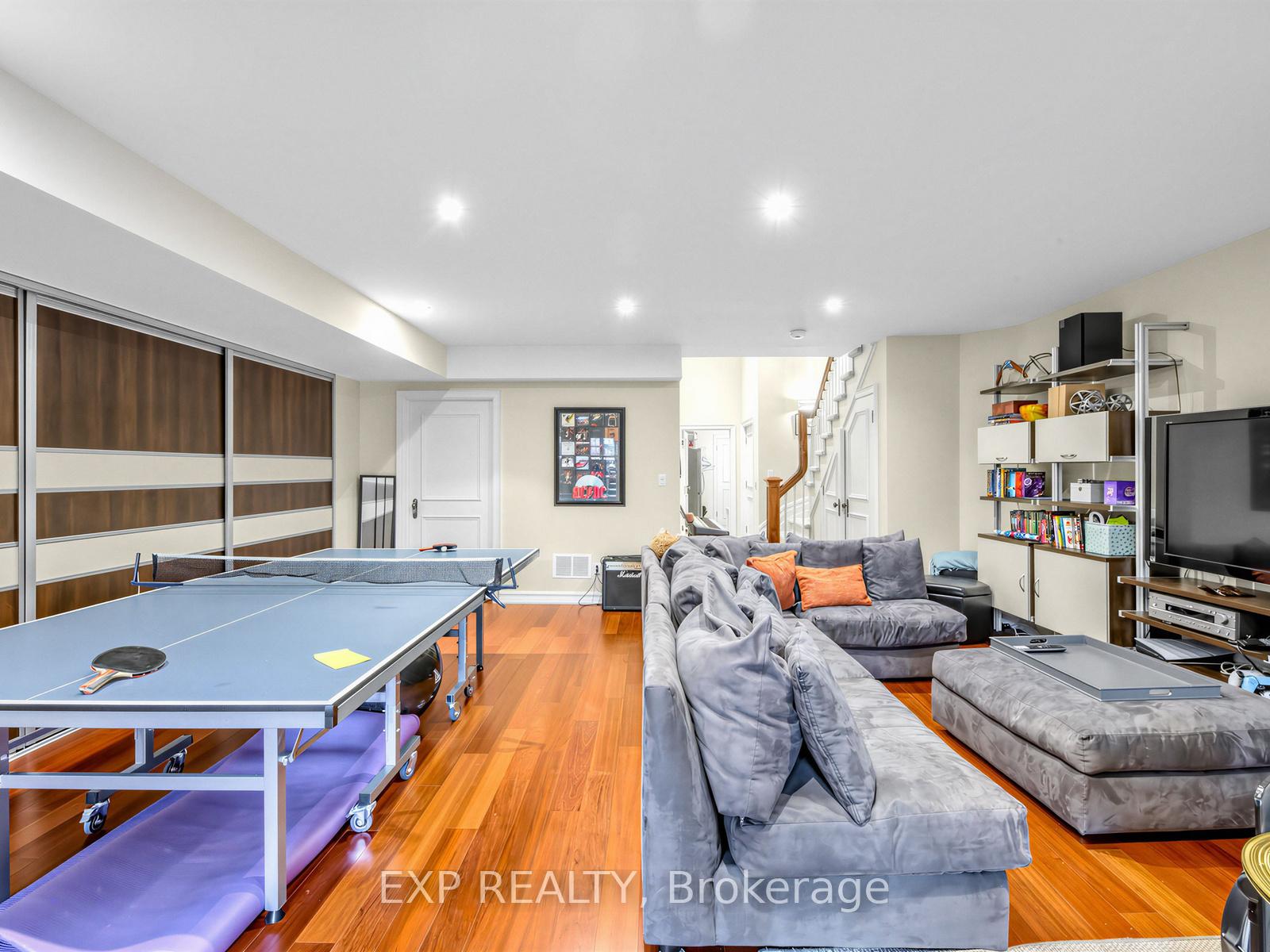 Photo 31 of 241 Poplar Plains Road, Toronto, Casa Loma — HOMEH
